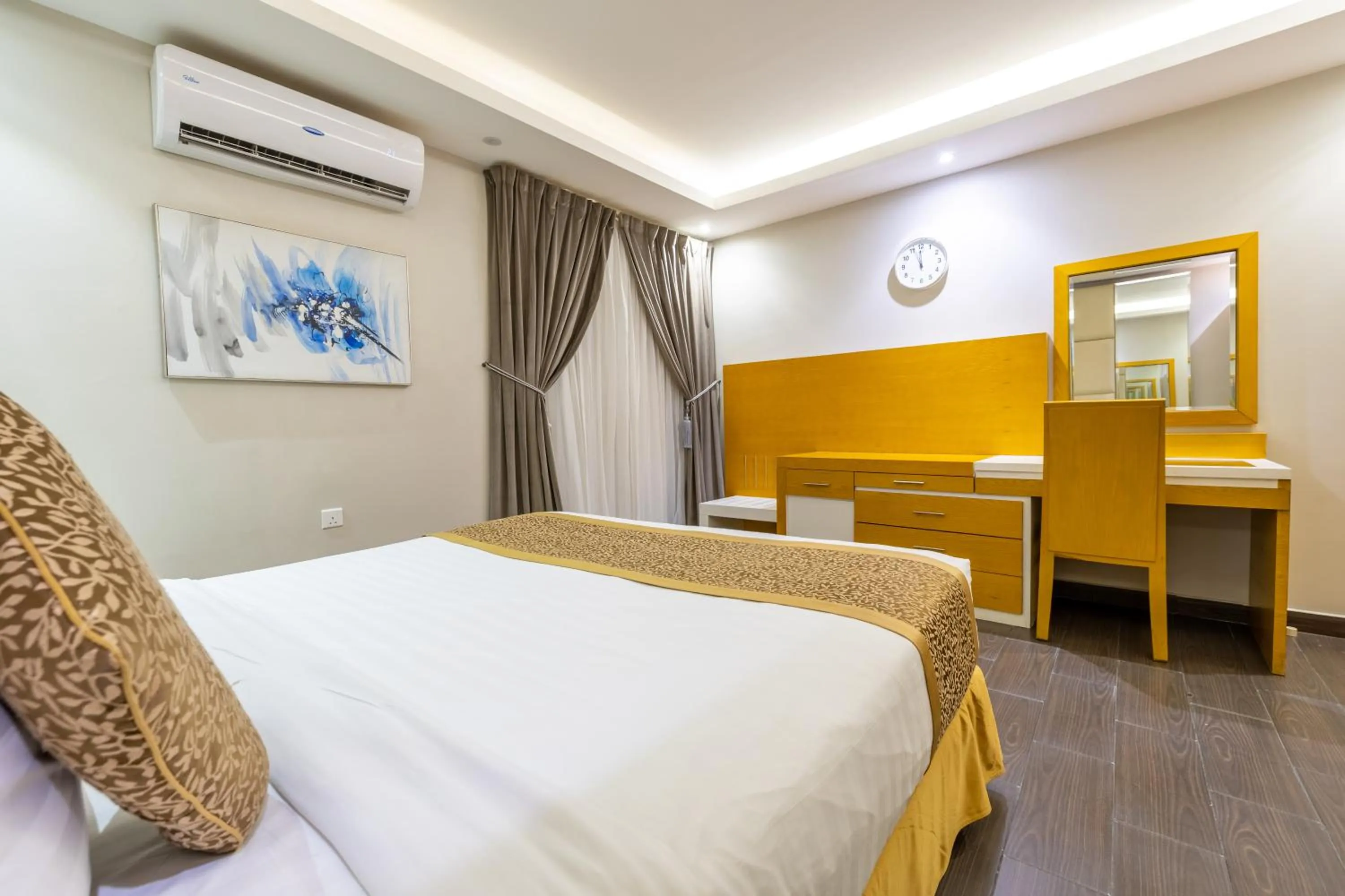 Bed in Al Muahidb Residence Al Takhasossi 4