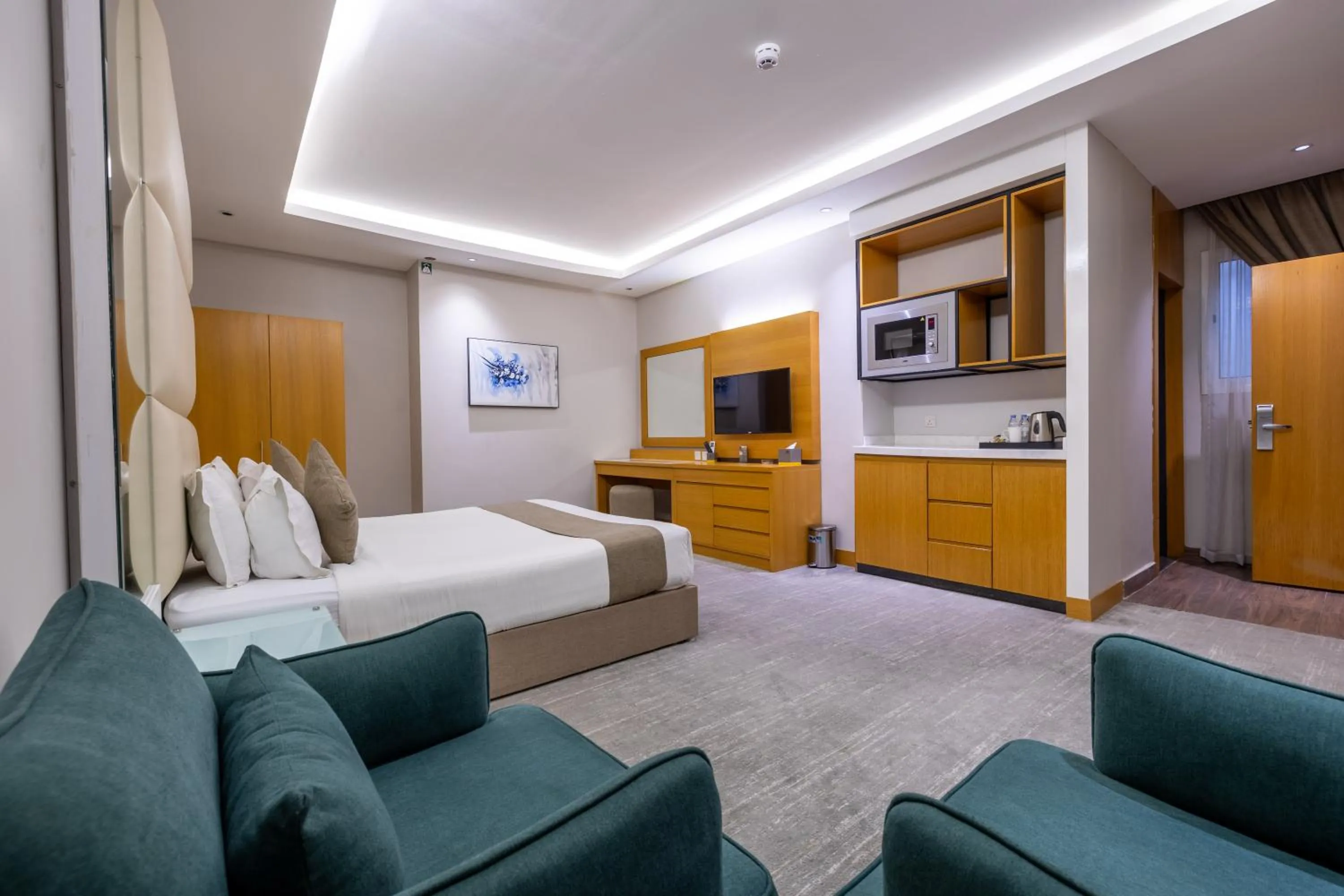 Bed in Al Muahidb Residence Al Takhasossi 4