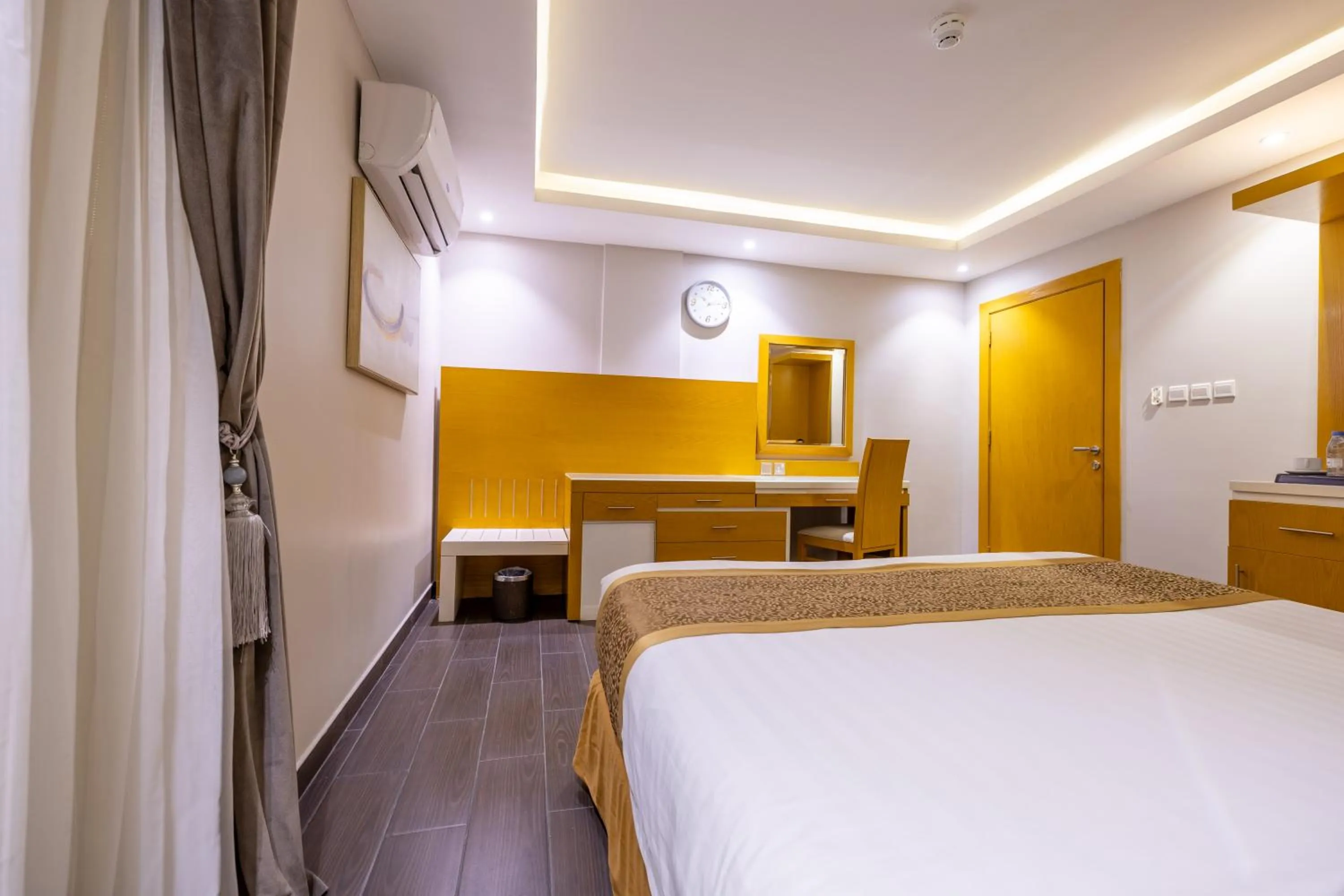 Bed in Al Muahidb Residence Al Takhasossi 4