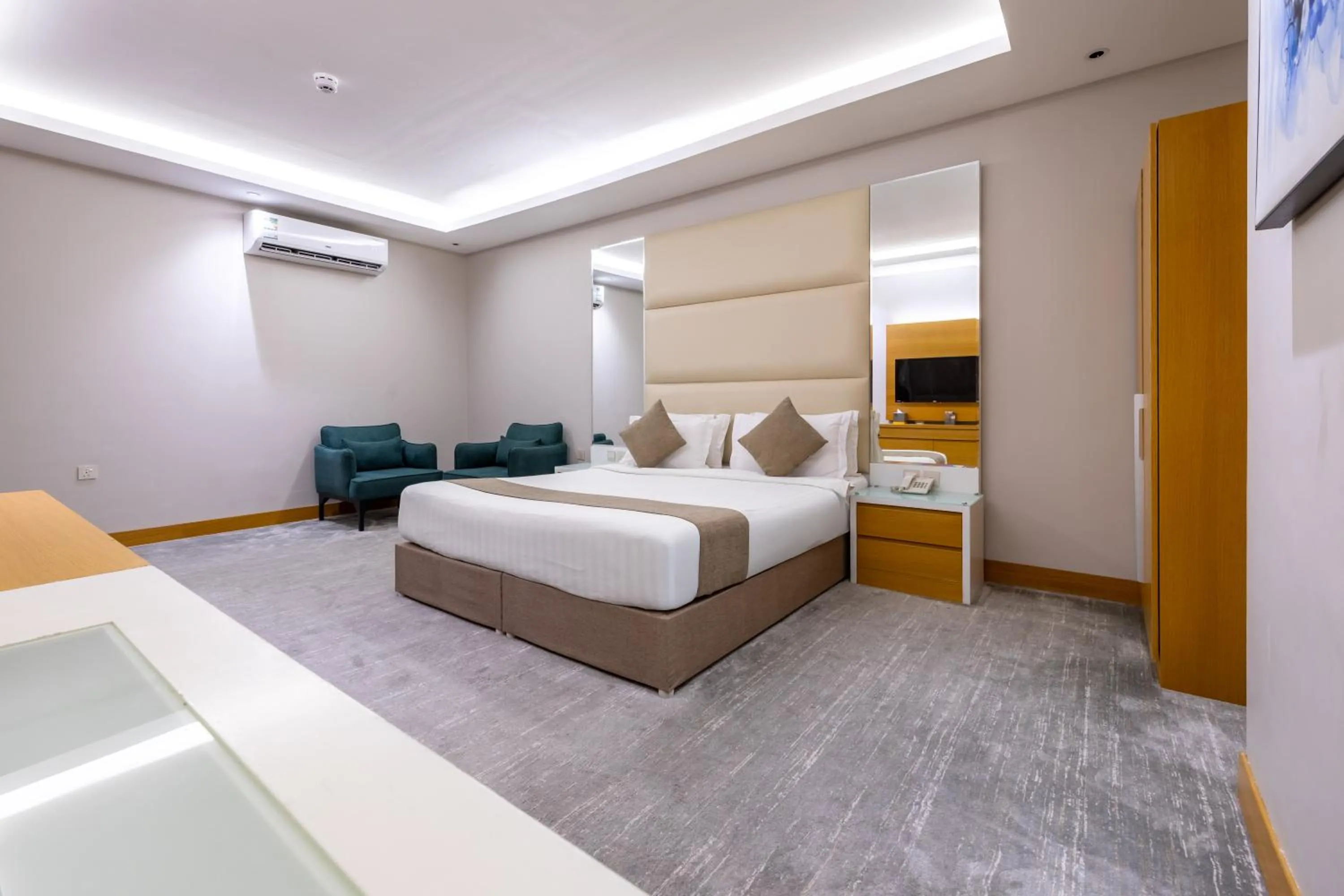 Bed in Al Muahidb Residence Al Takhasossi 4