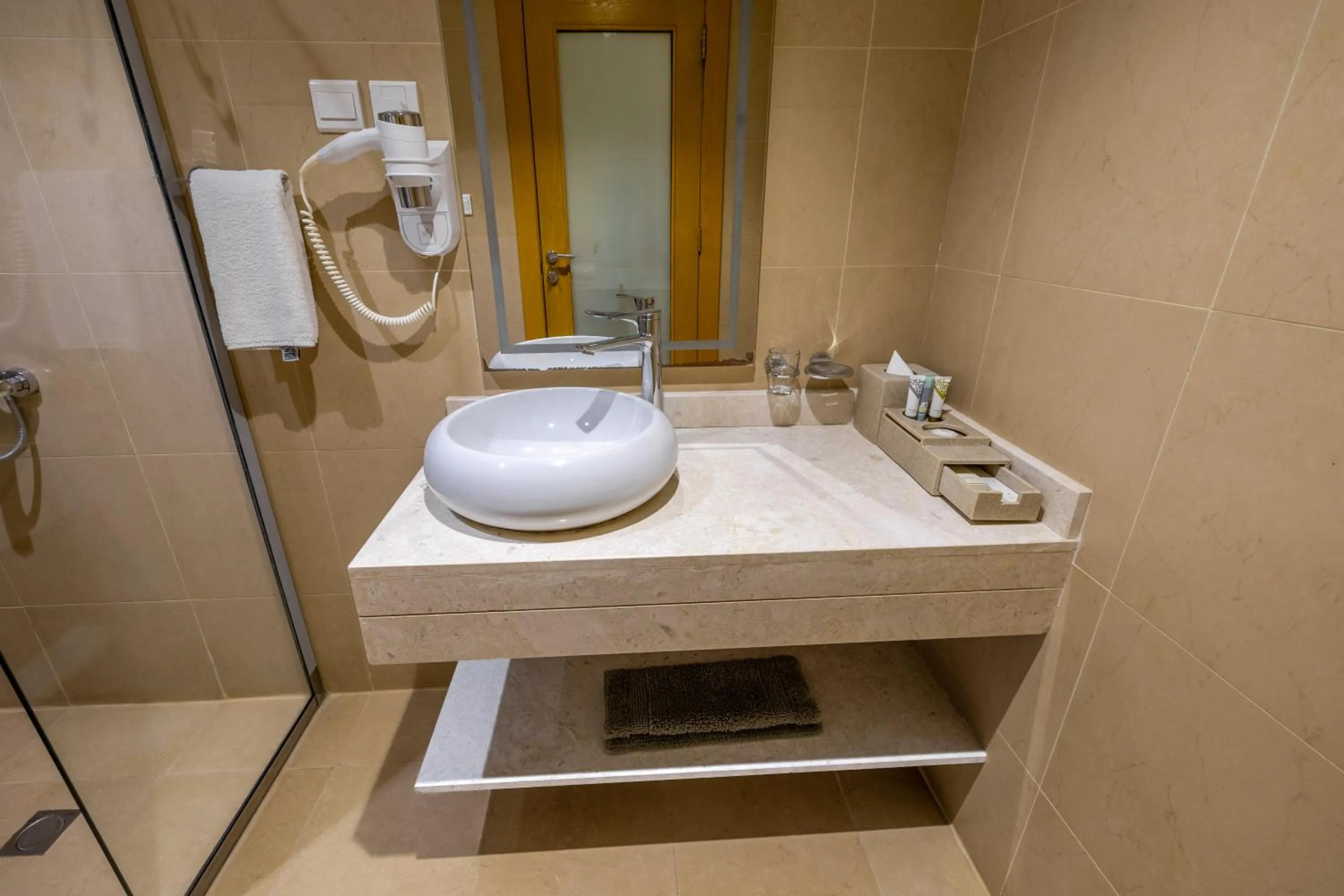 Al Muahidb Residence Al Takhasossi 4