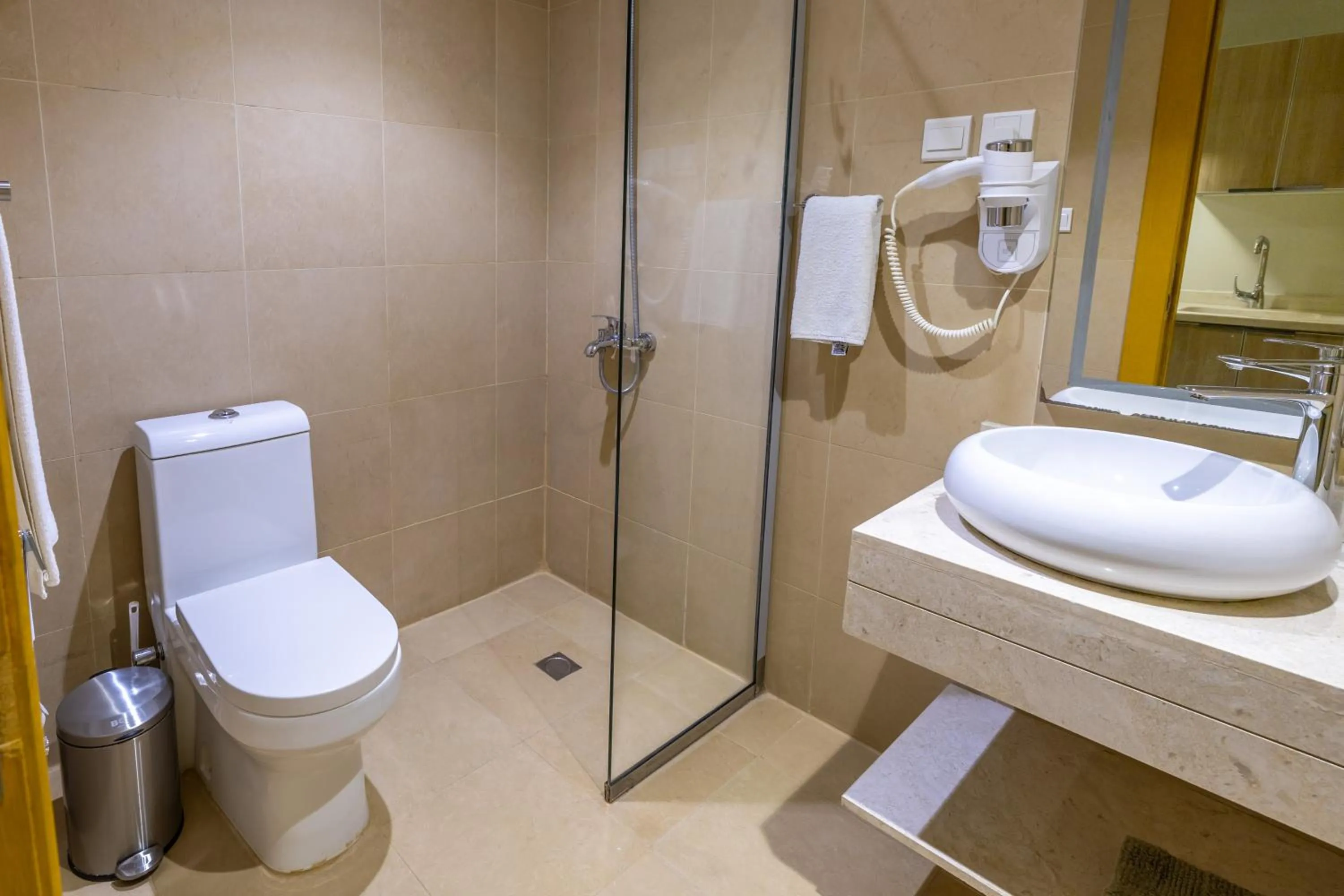 Al Muahidb Residence Al Takhasossi 4