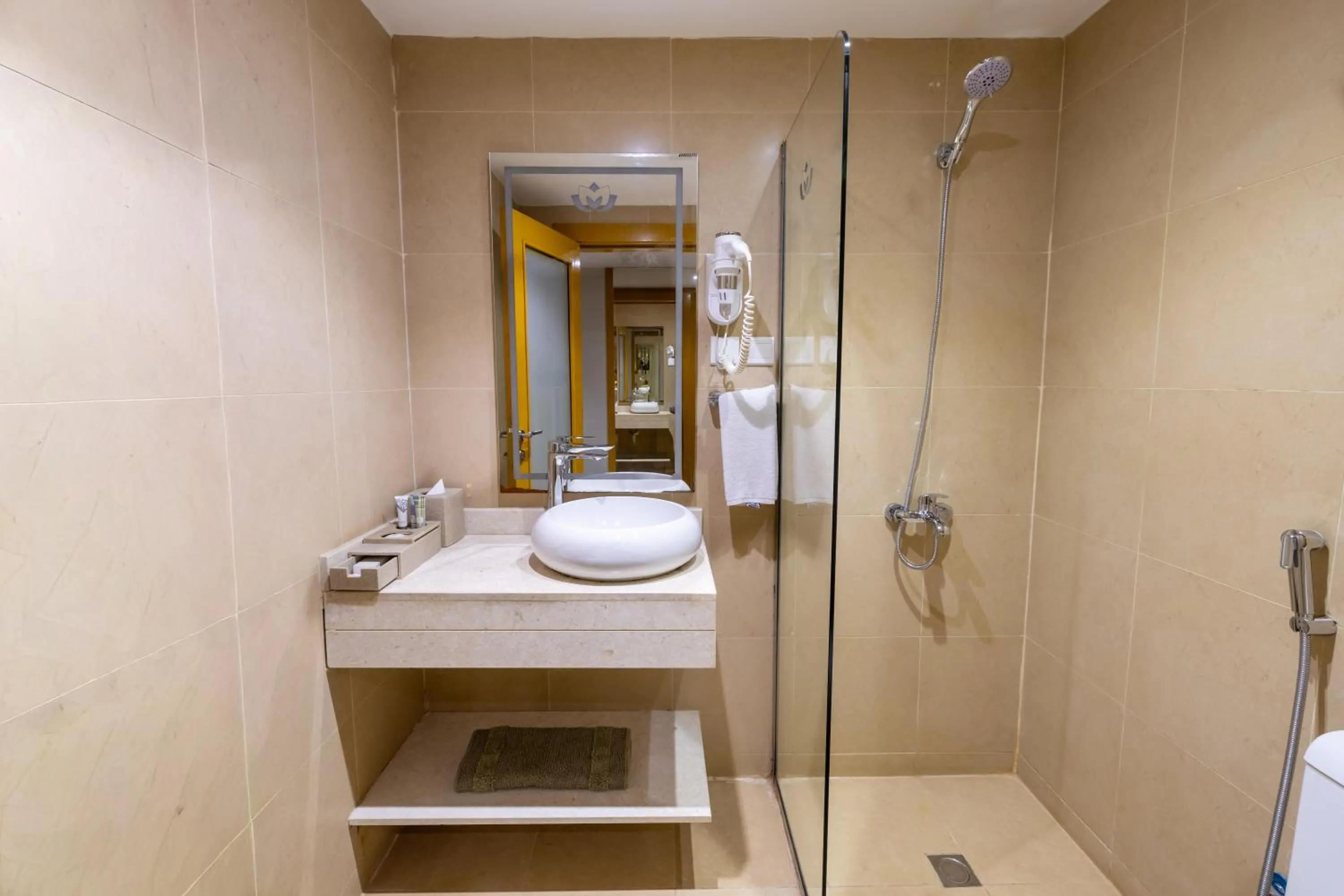 Al Muahidb Residence Al Takhasossi 4