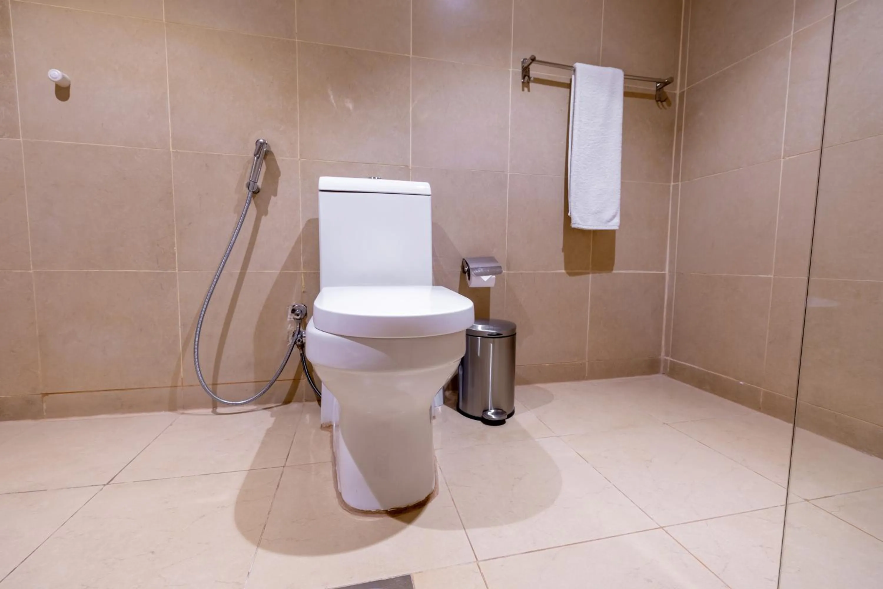 Al Muahidb Residence Al Takhasossi 4