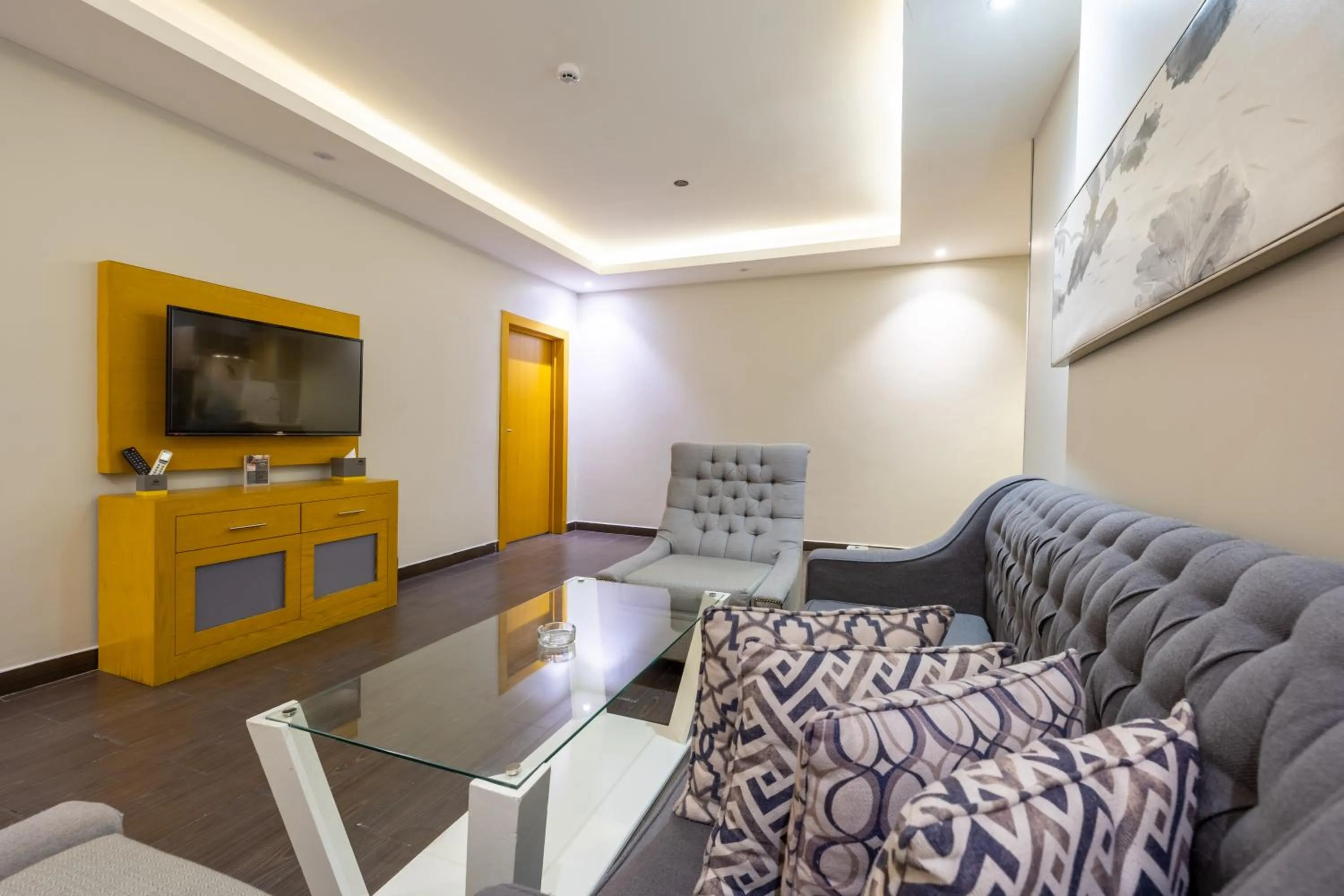 Al Muahidb Residence Al Takhasossi 4