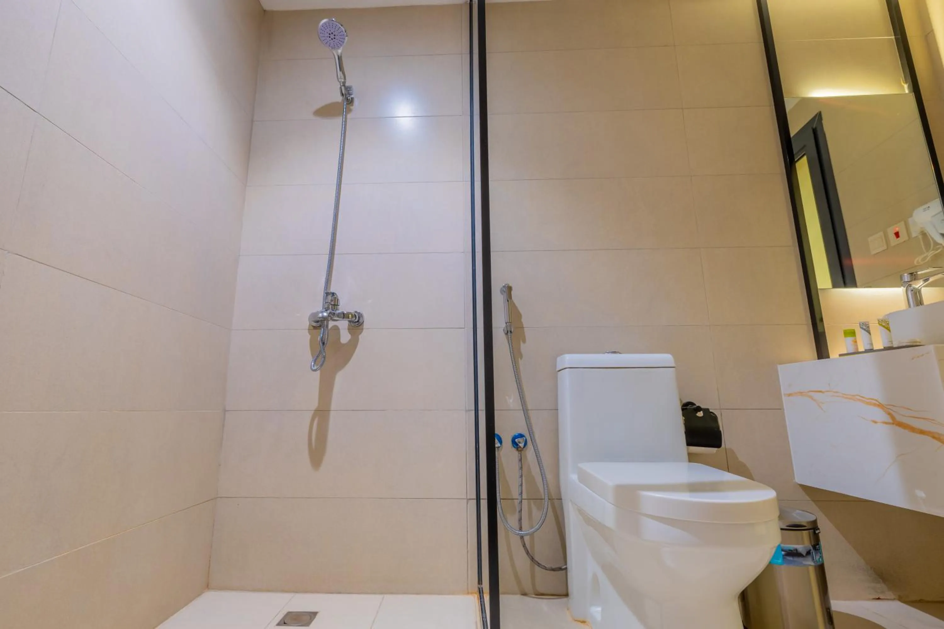 Al Muahidb Residence Al Takhasossi 4