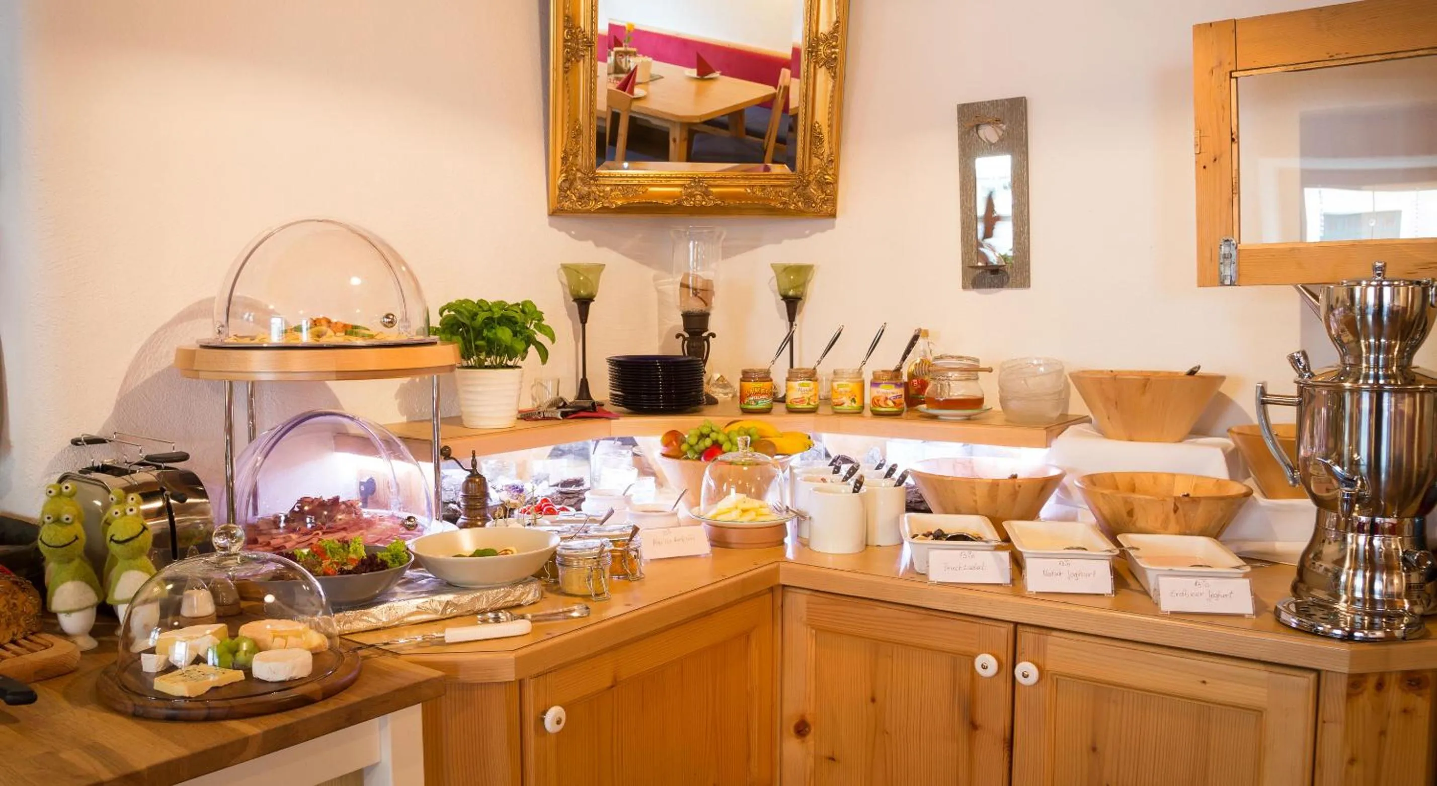 Breakfast in Das kleine Bio Hotel Tiefenbach