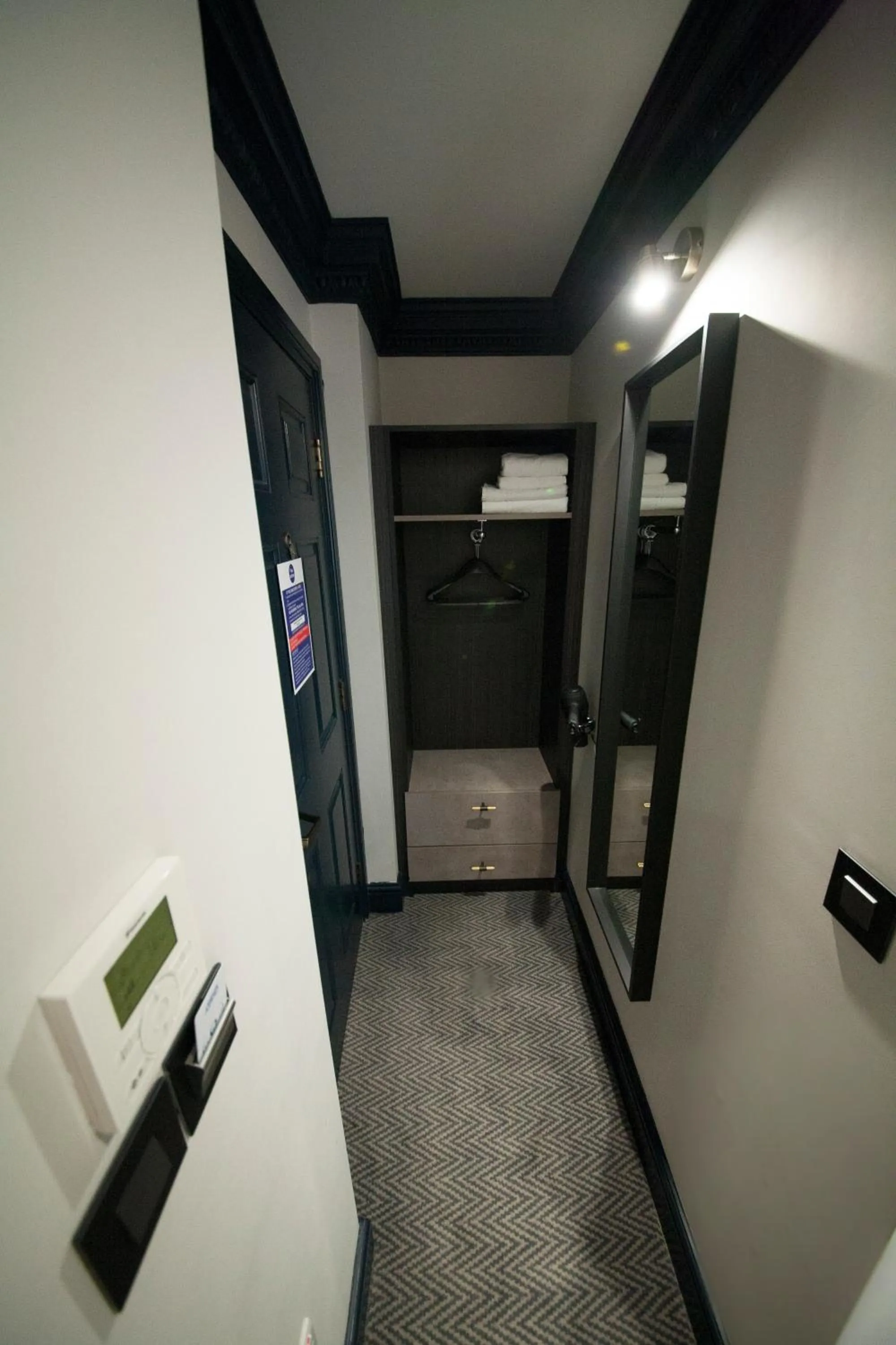 Area and facilities in The House of Toby