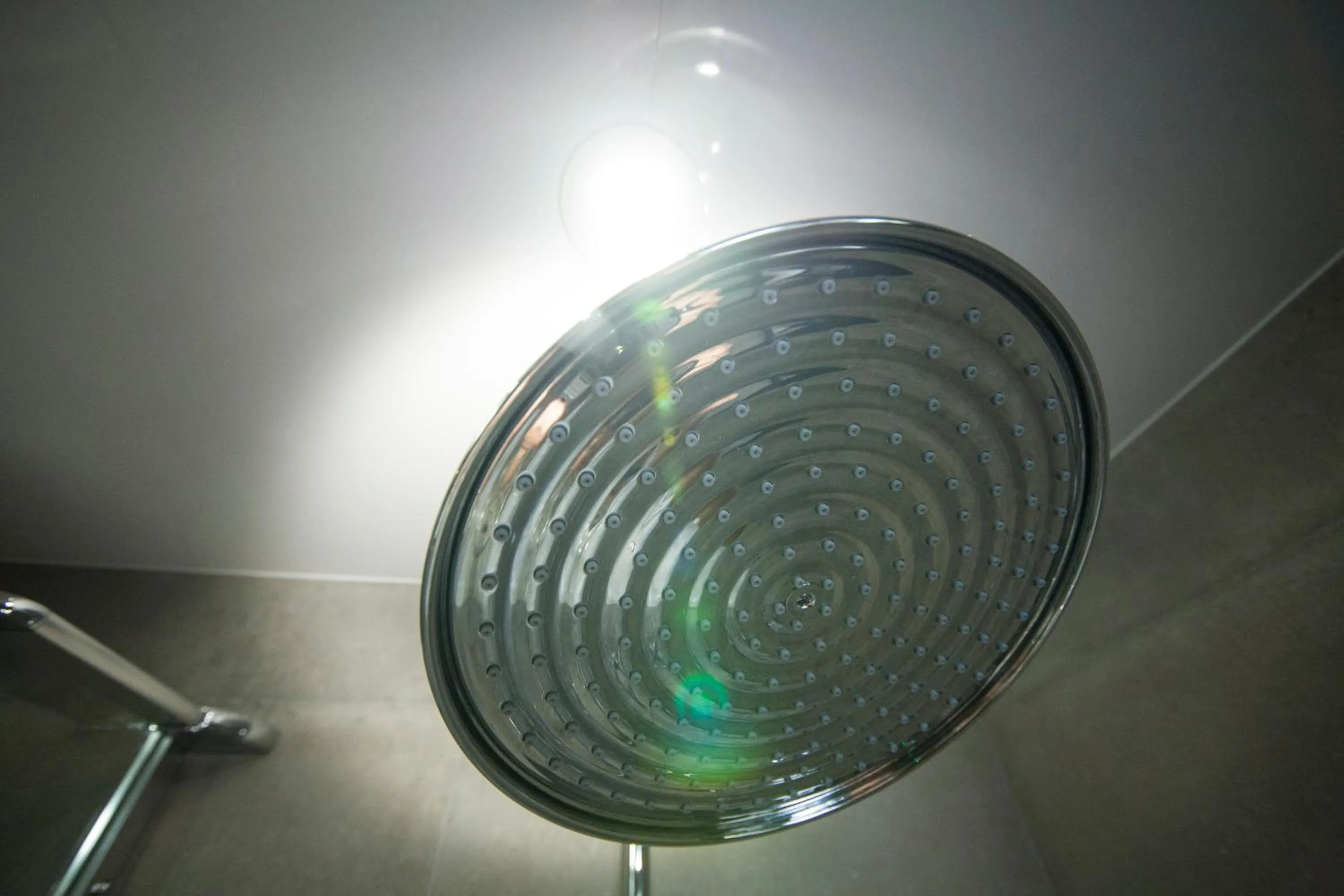 Shower in The House of Toby