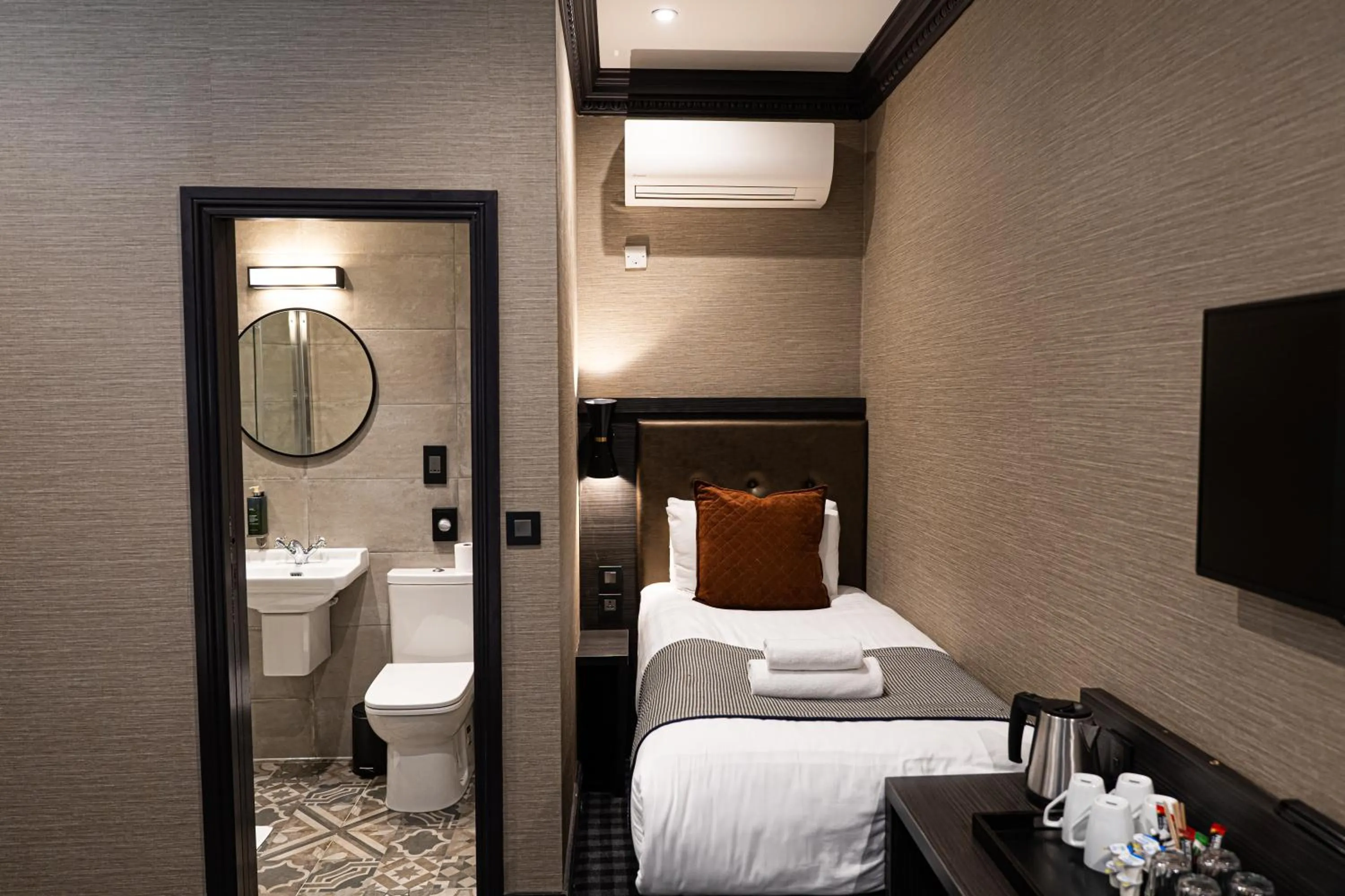 Bed in The House of Toby