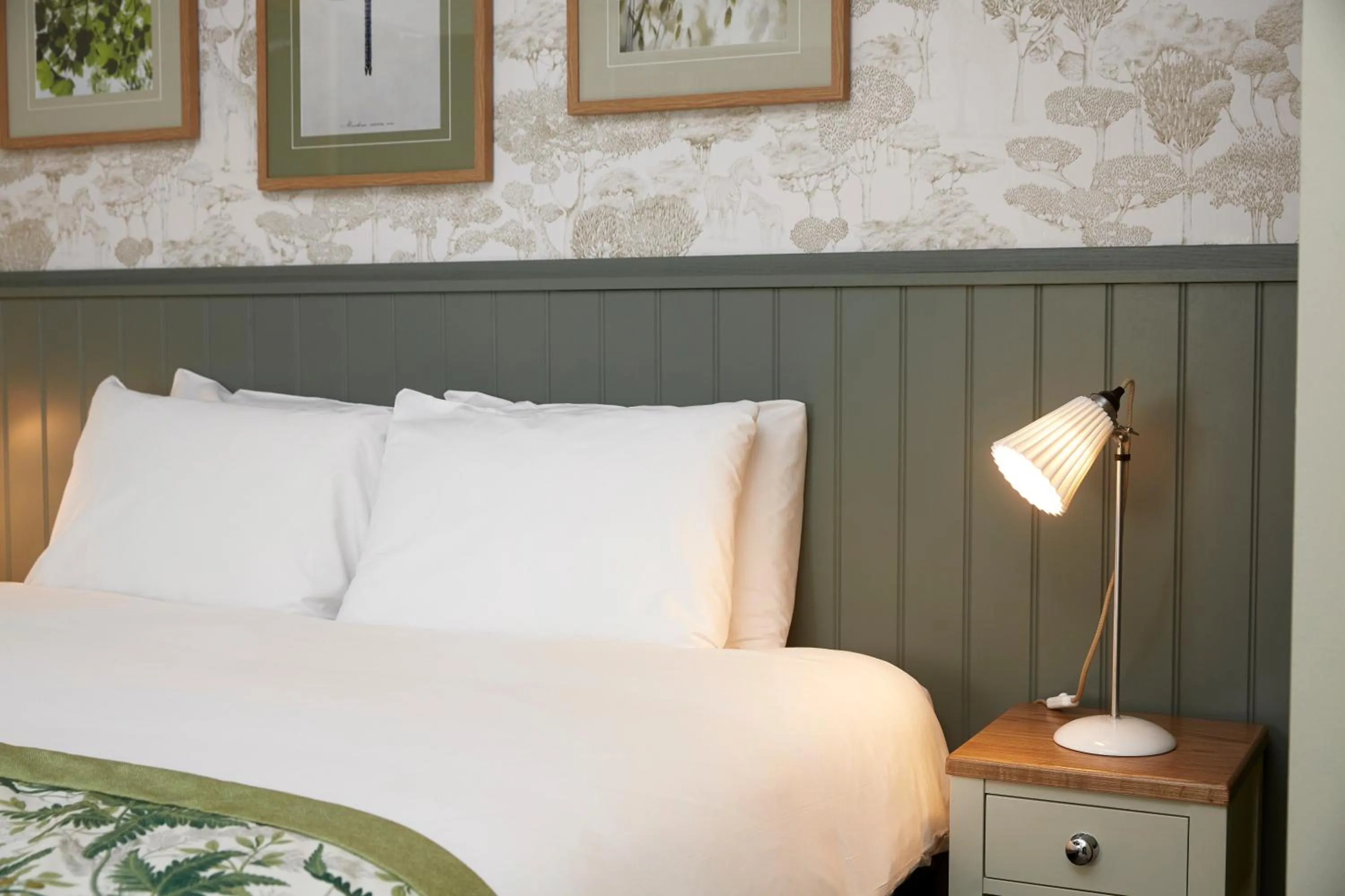 Bed in Governors House by Greene King Inns