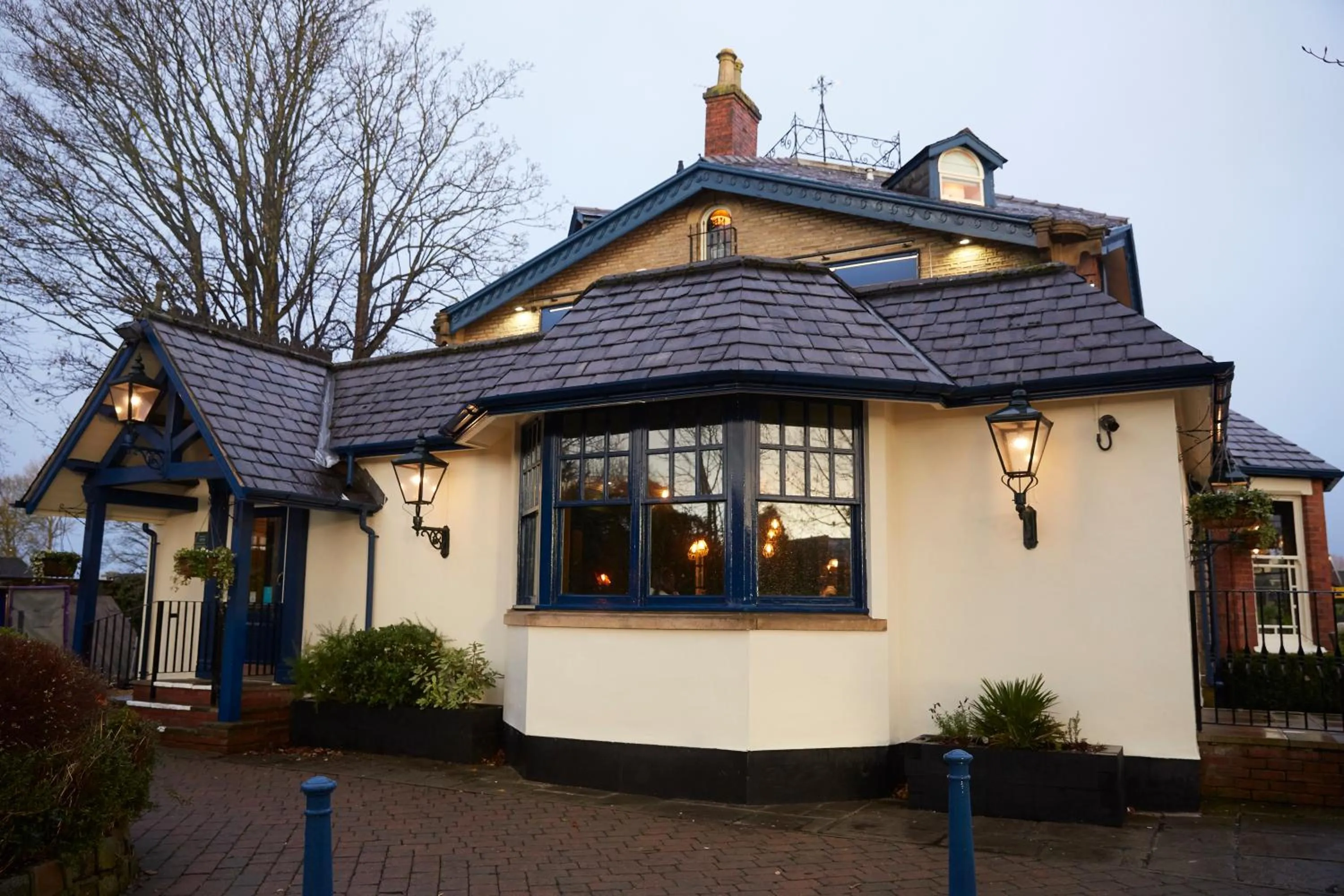 Property building in Governors House by Greene King Inns