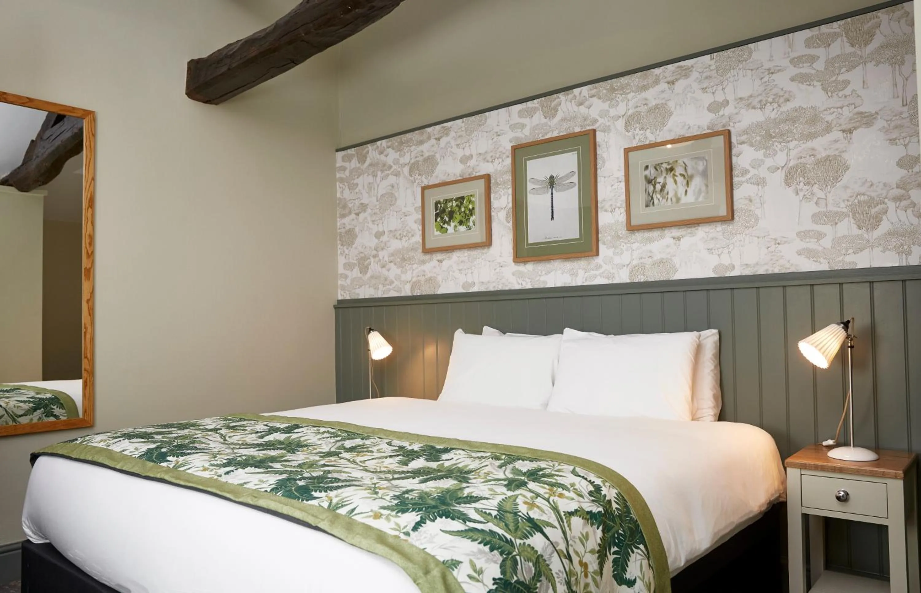 Bed in Governors House by Greene King Inns