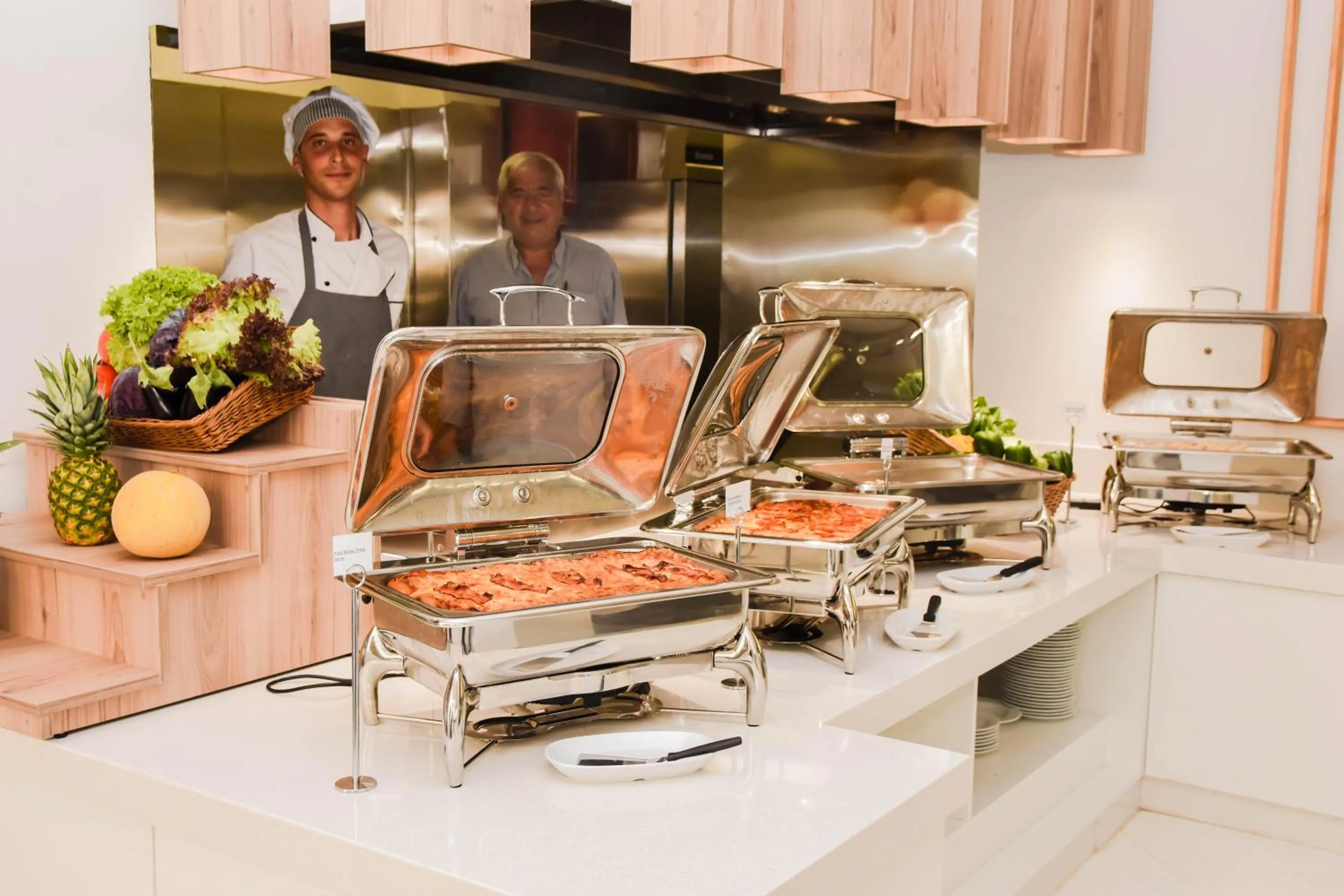 Restaurant/places to eat in Exotica Hotel & Spa by Zante Plaza