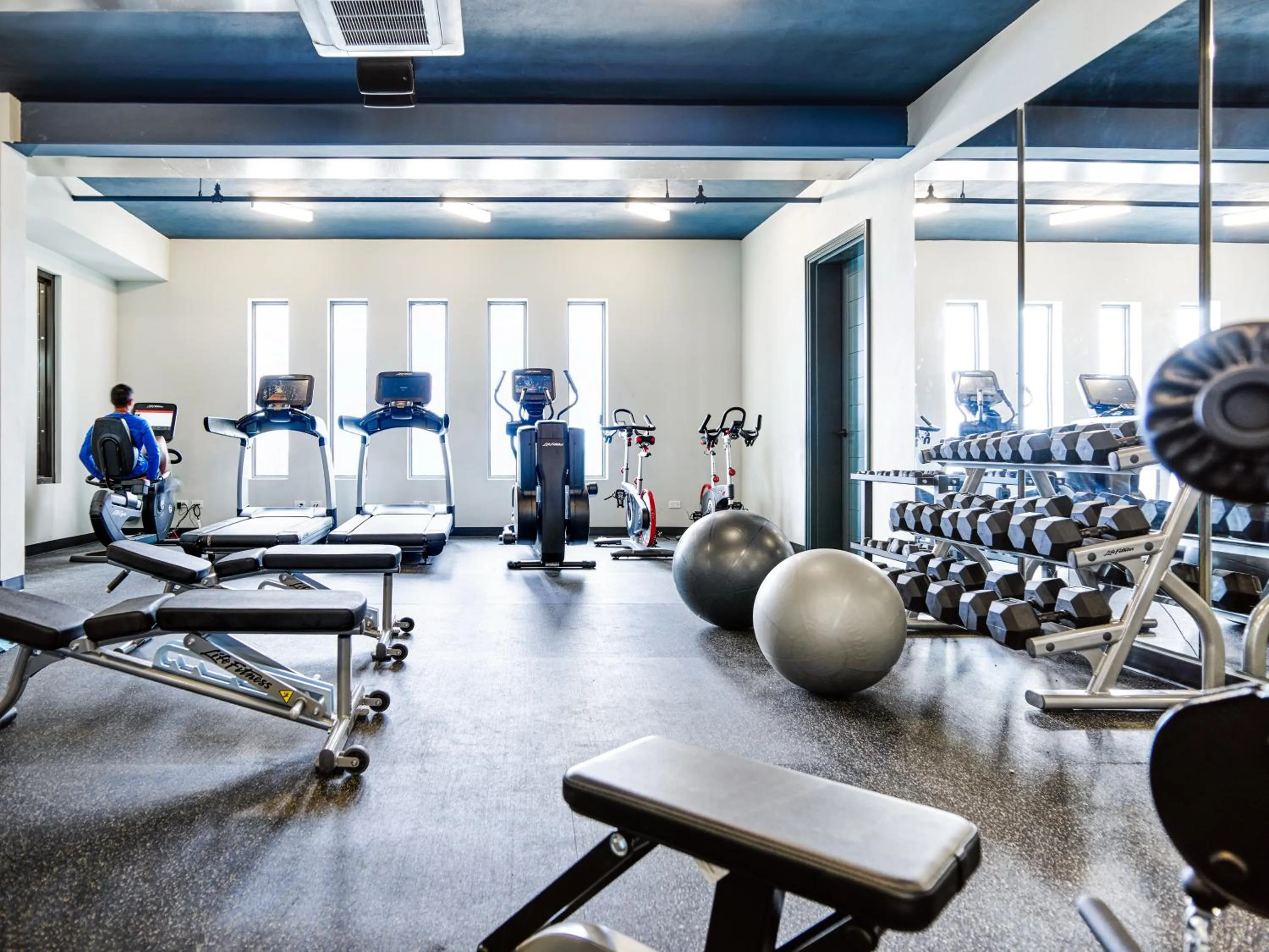 Fitness centre/facilities in The Loren at Pink Beach