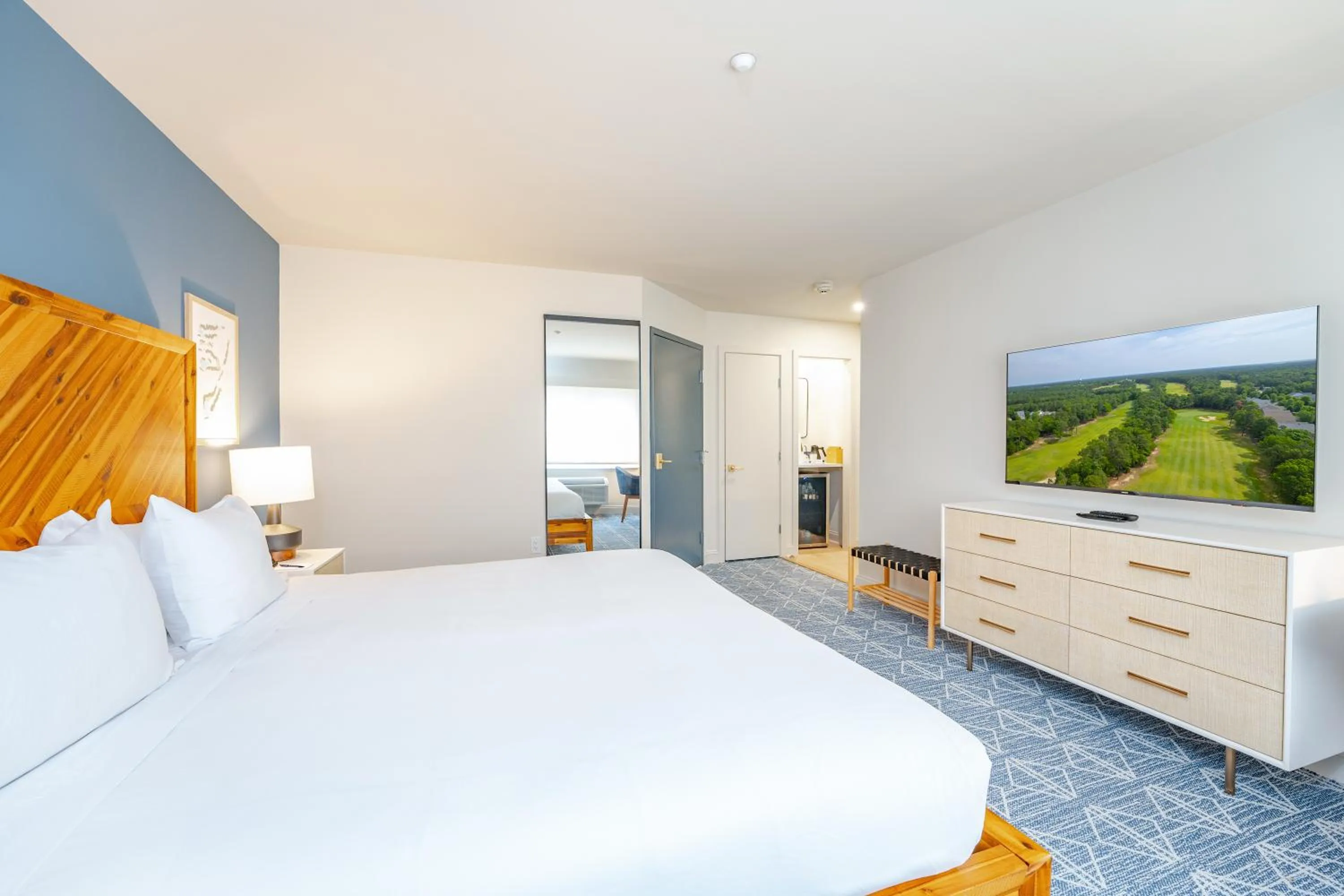 Bed in The Inn at LBI National Golf & Resort