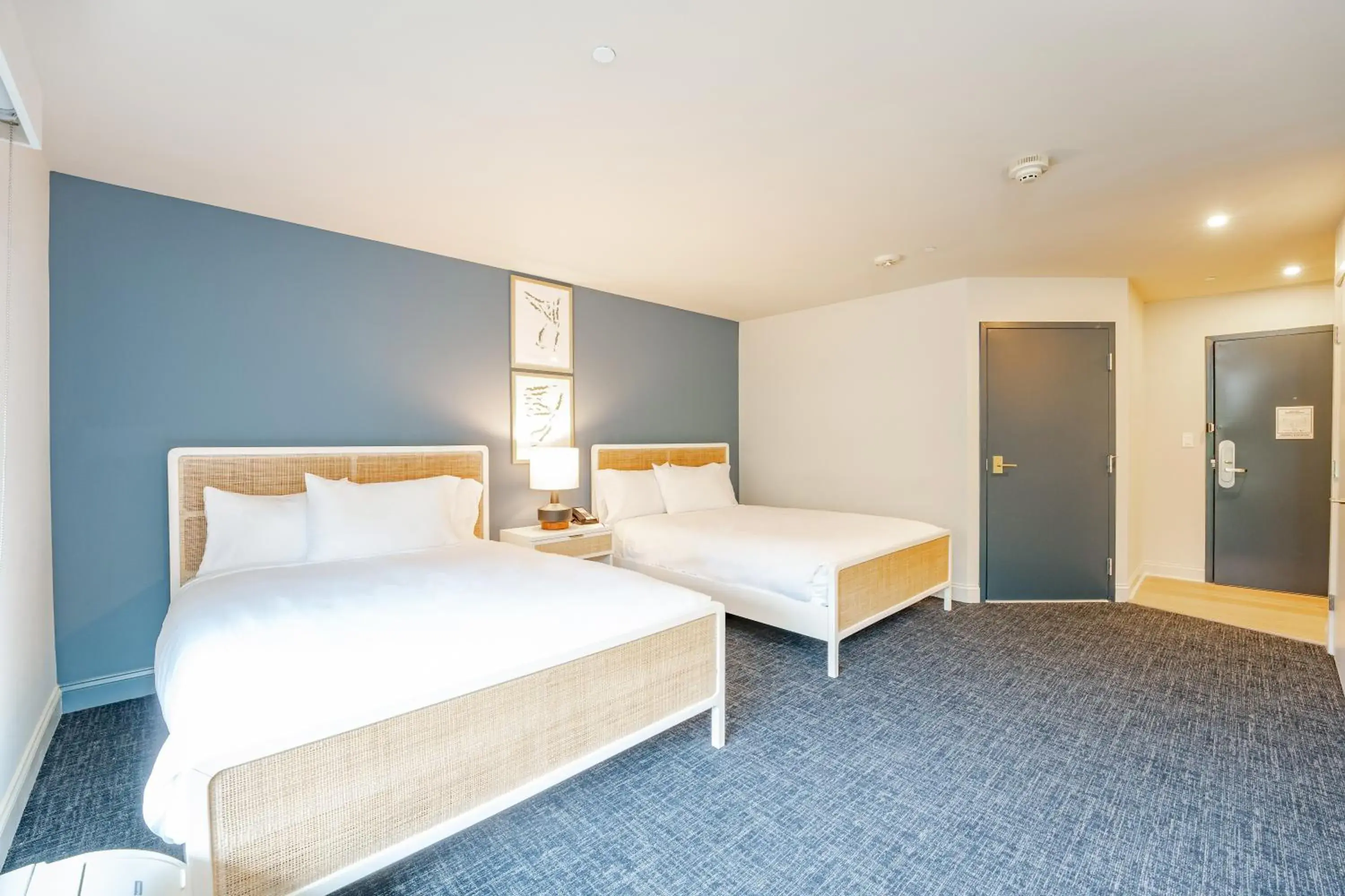 Superior Queen Room in The Inn at LBI National Golf & Resort Superior Queen Room in The Inn at LBI National Golf & Resort