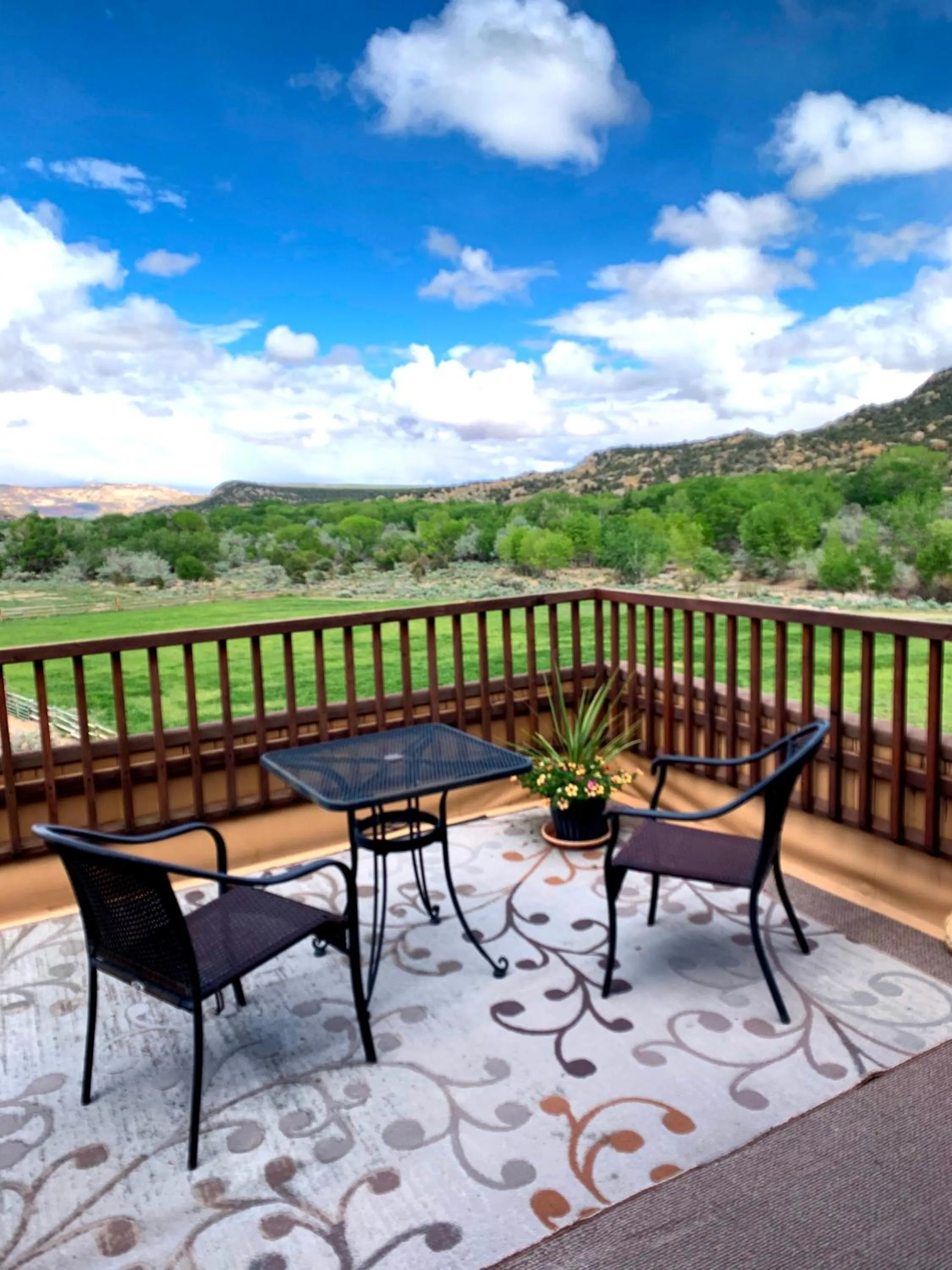 Balcony/Terrace in Slot Canyons Inn Bed & Breakfast