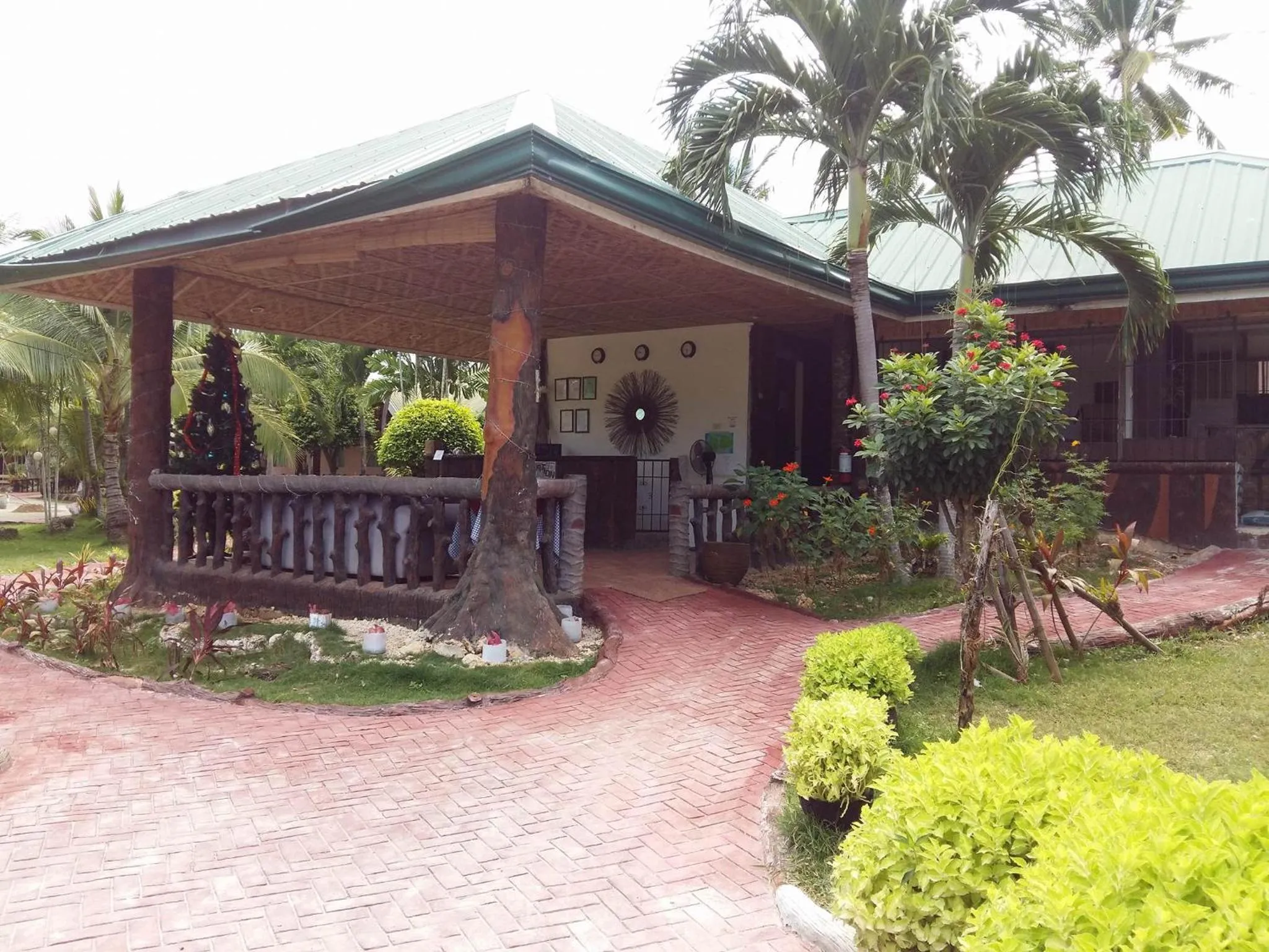 concierge in Coco Grove Nature Resort