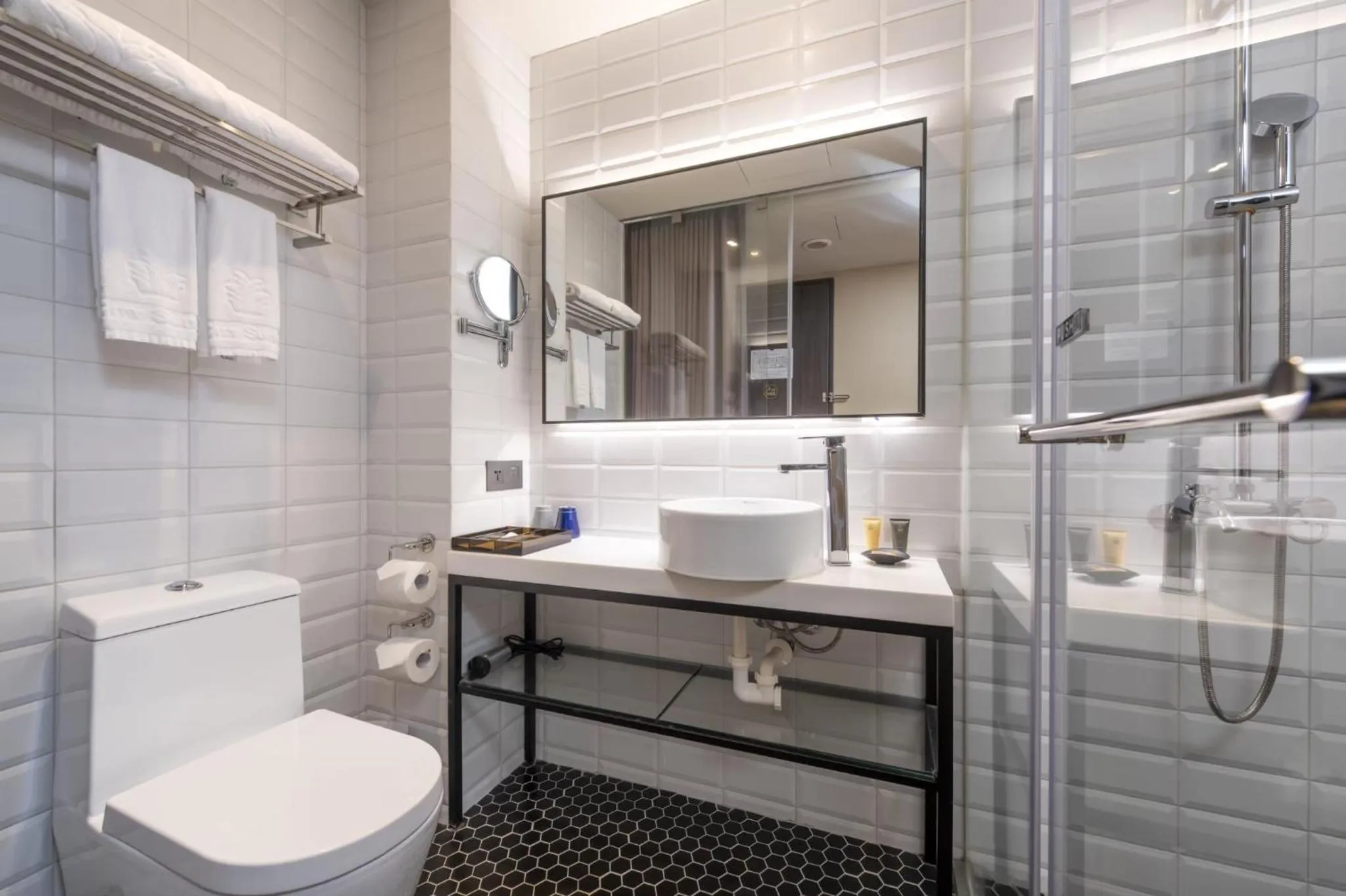 Shower in City Suites - Beimen