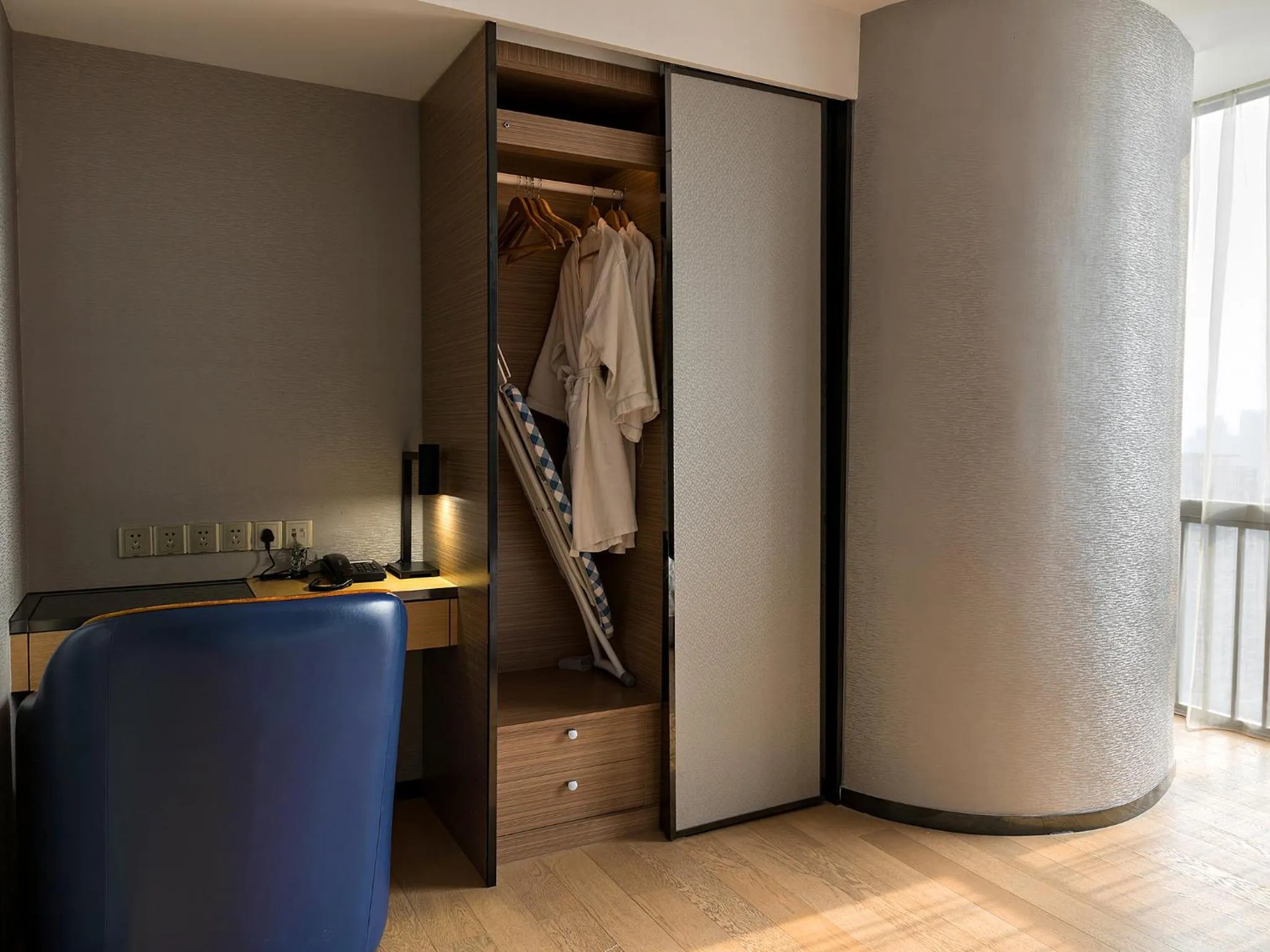 wardrobe, Bed in Pengman Beijing Road A-mall Apartment