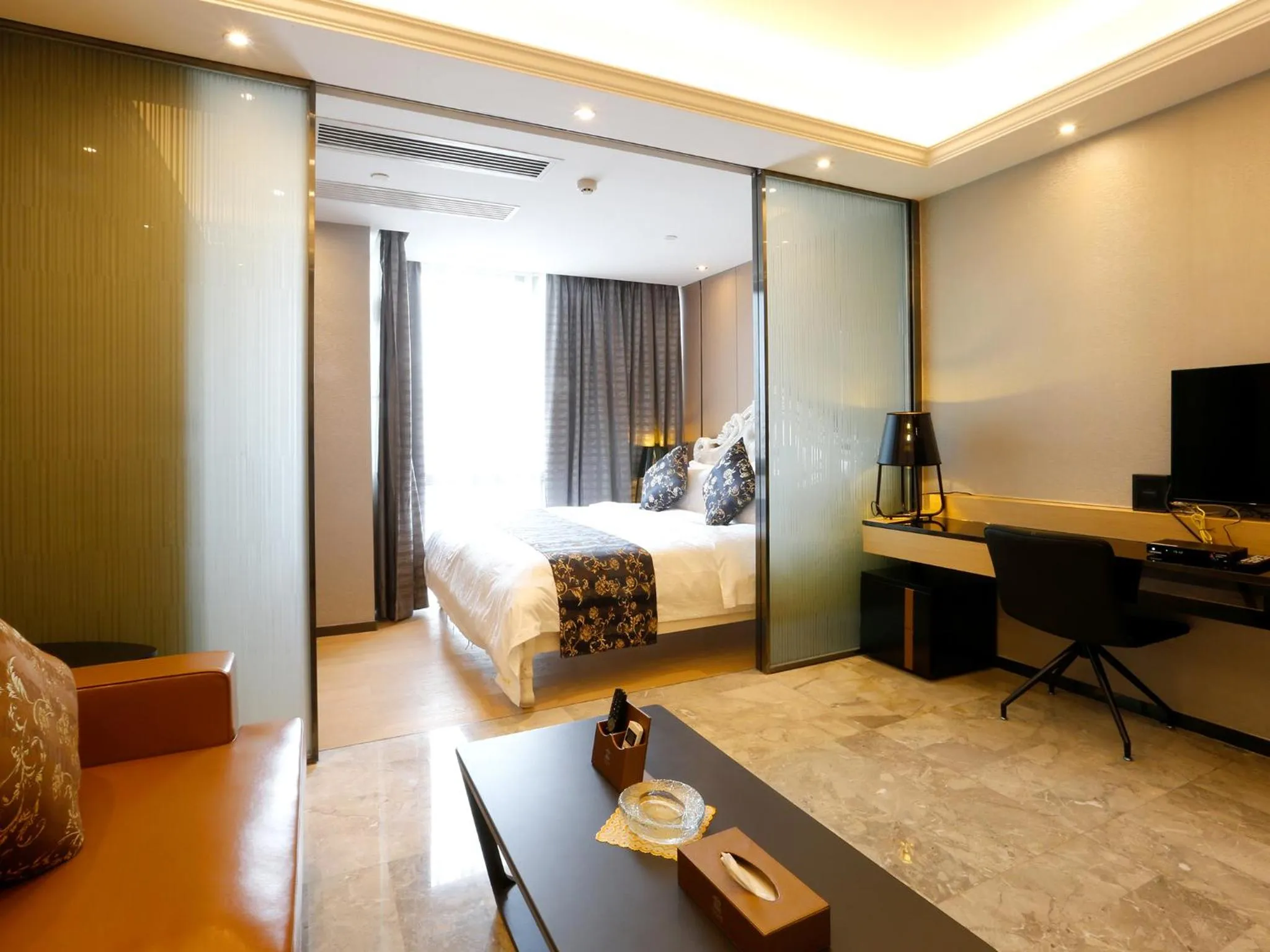 Bed in Pengman Beijing Road A-mall Apartment
