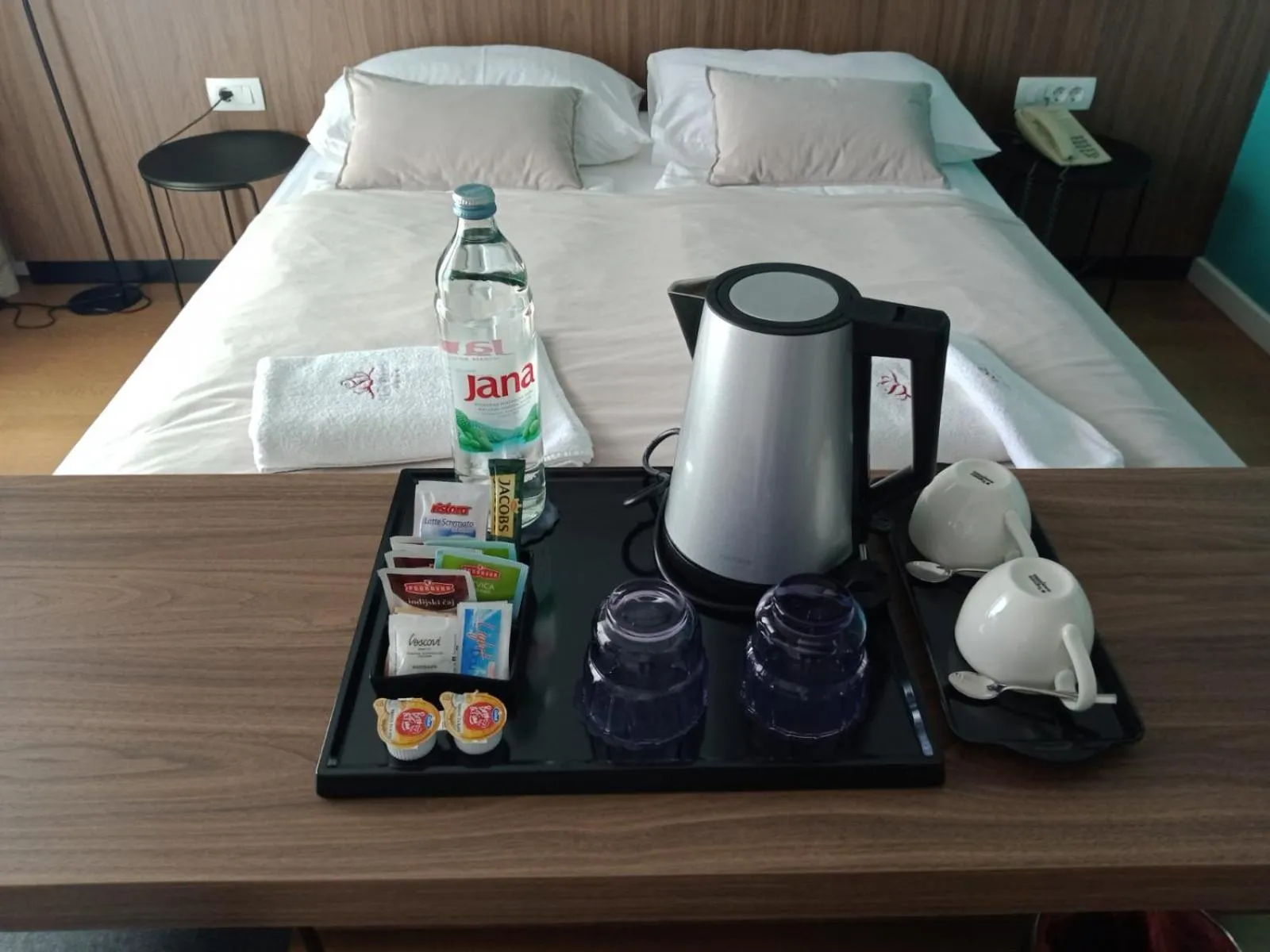 Coffee/tea facilities, Bed in Hotel Villa Rosetta