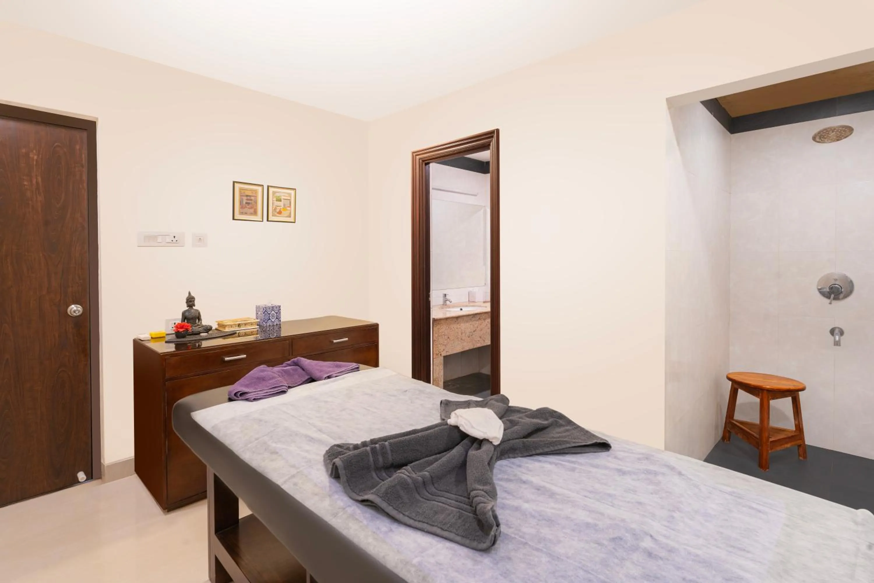 Spa and wellness centre/facilities, Bed in The Greenfields Resort and Convention