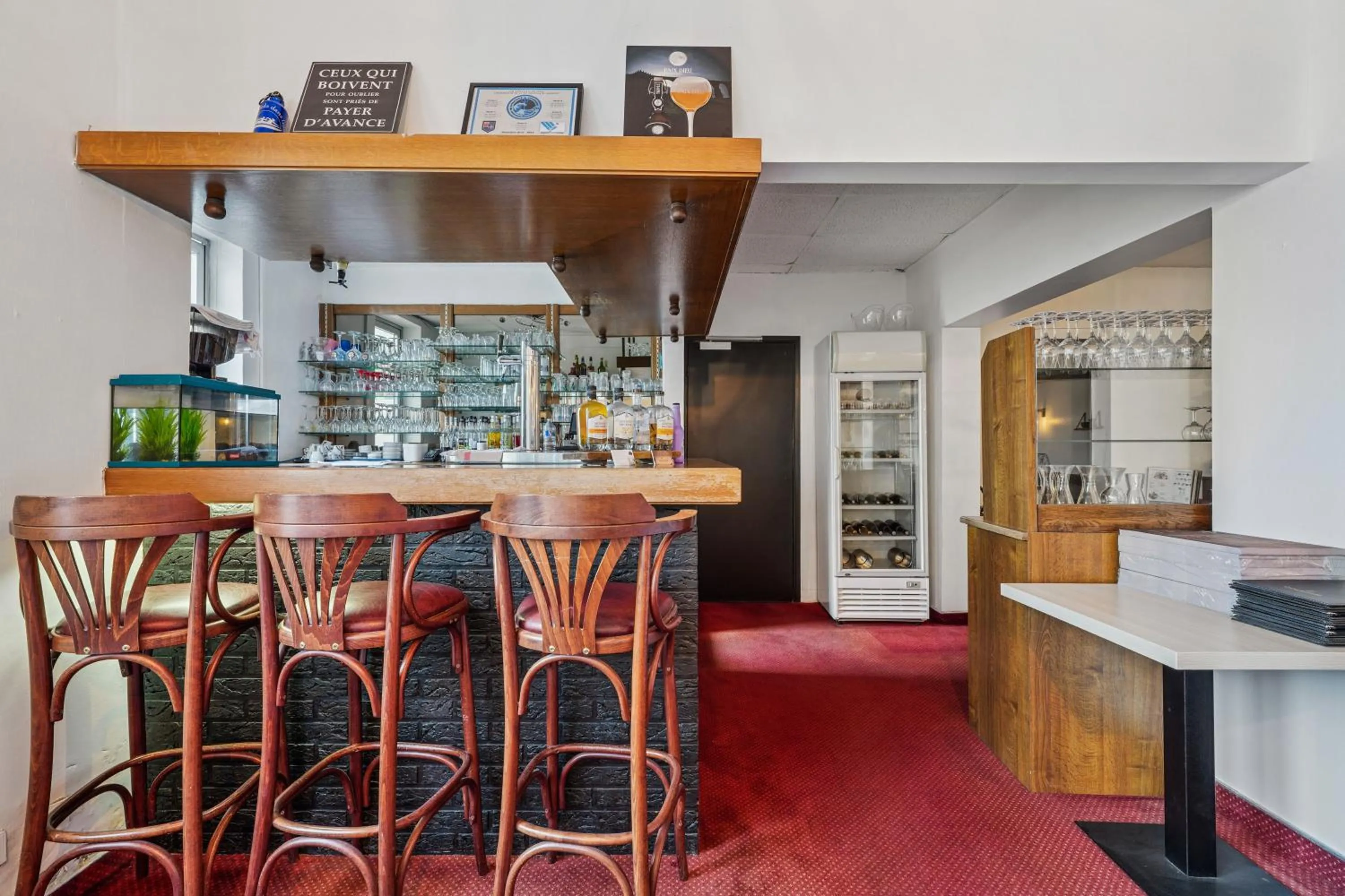 Lounge or bar in Hôtel Restaurant AKENA Camiers-Le Touquet - 2 étoiles