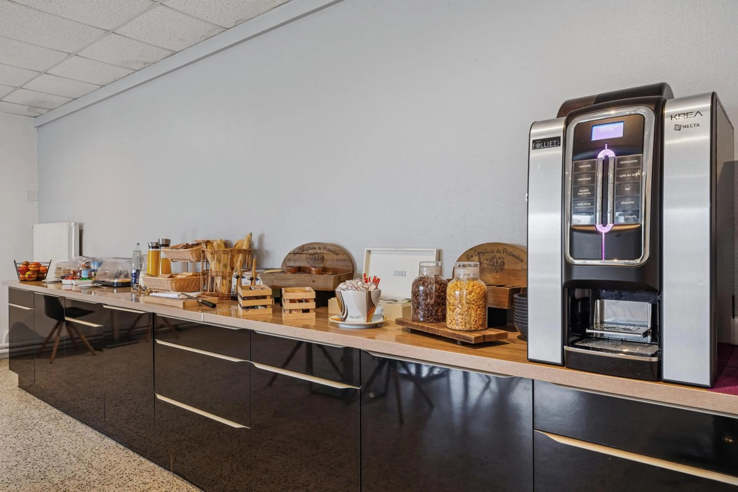 Food and drinks in Hôtel Restaurant AKENA Camiers-Le Touquet - 2 étoiles