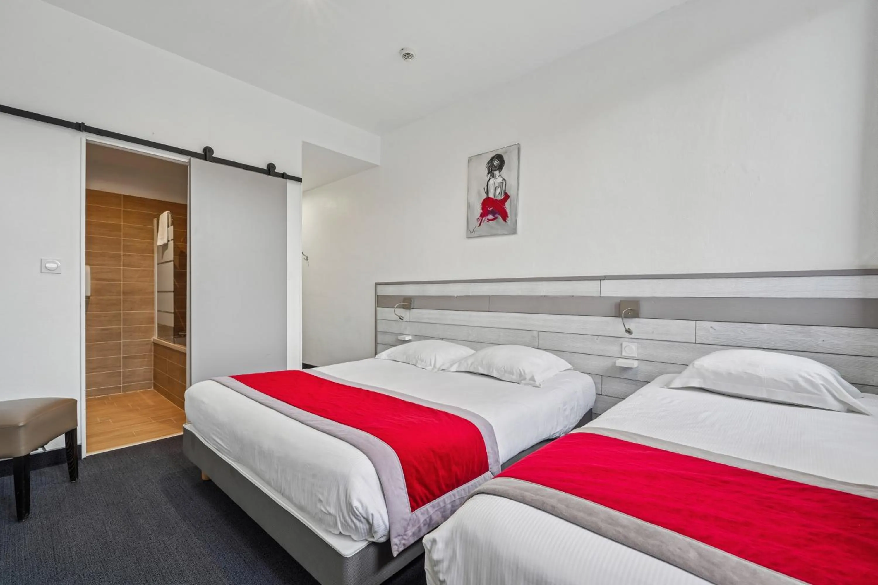 Bed in Hôtel Restaurant AKENA Camiers-Le Touquet - 2 étoiles