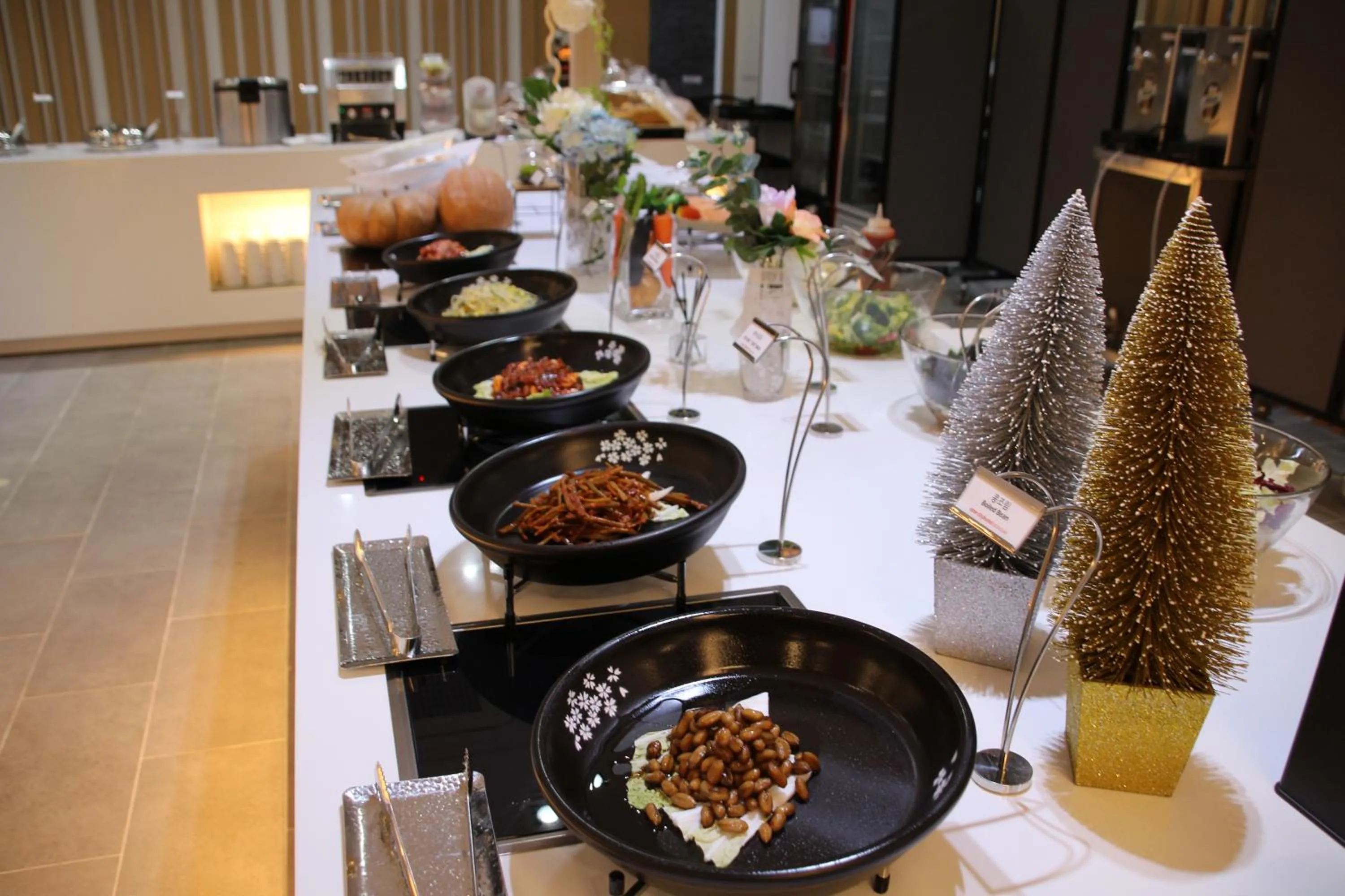 Buffet breakfast in Co-op City Hotel Seongsan