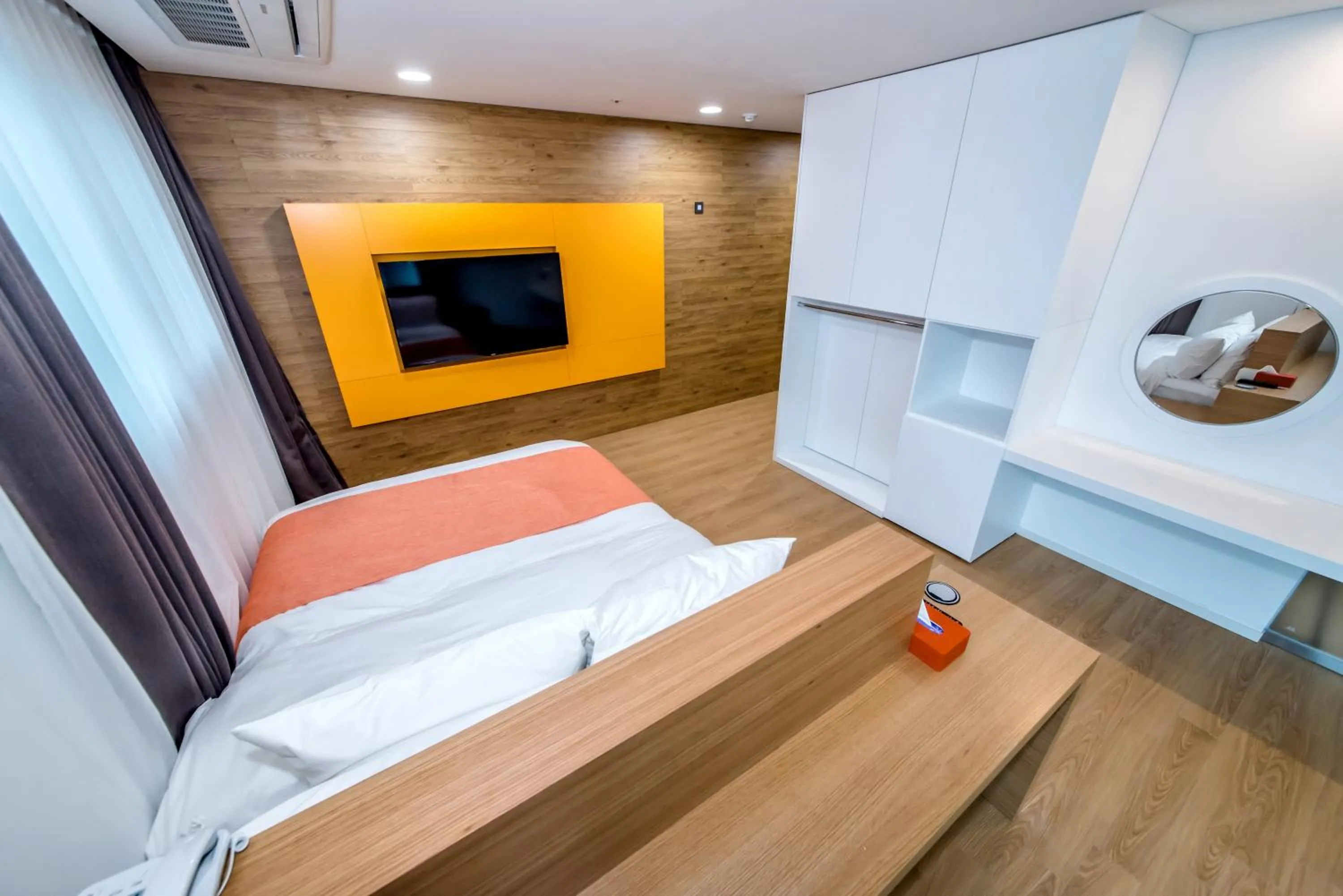 Bedroom, Bed in Co-op City Hotel Seongsan