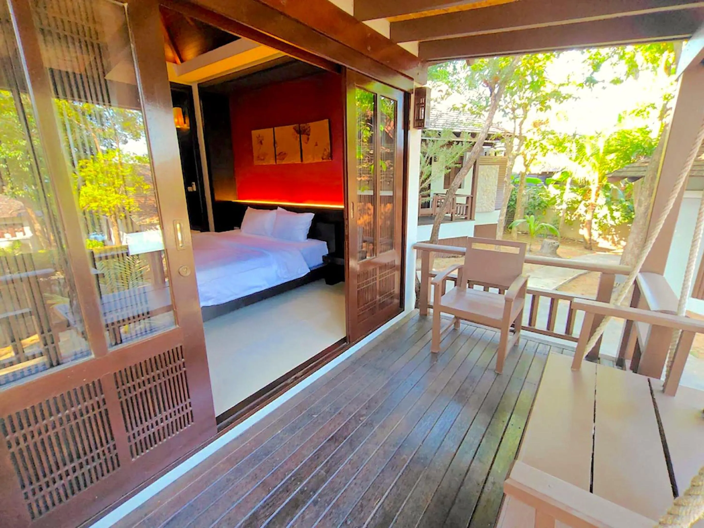 Balcony/Terrace, Bed in Bhundhari Resort & Villas Samui