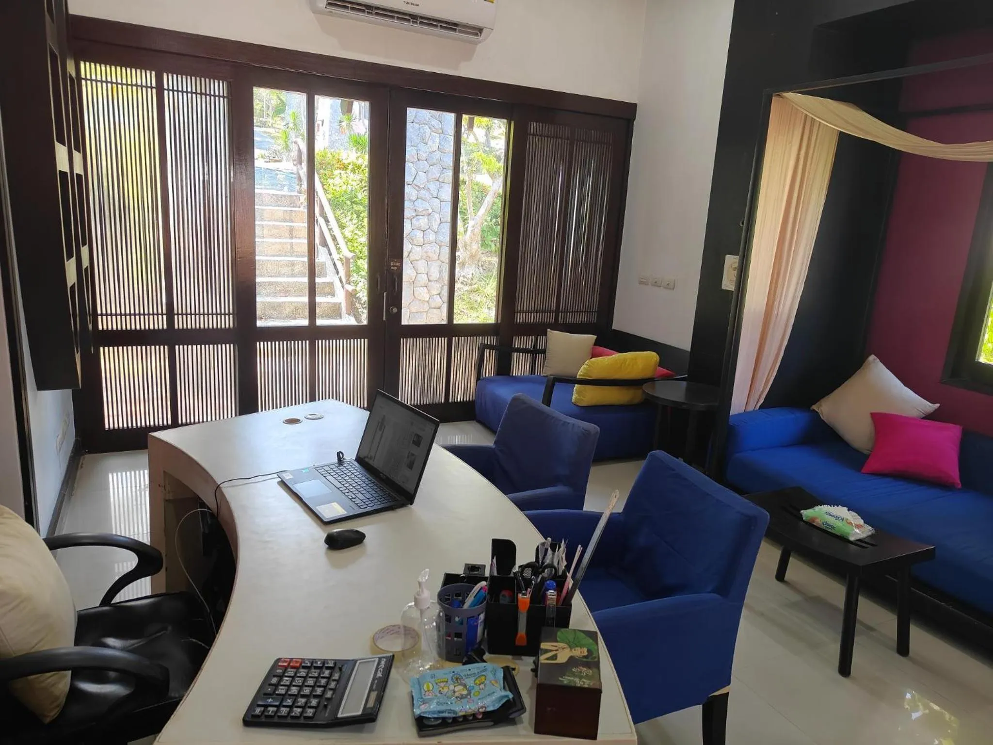 Lobby or reception in Bhundhari Resort & Villas Samui