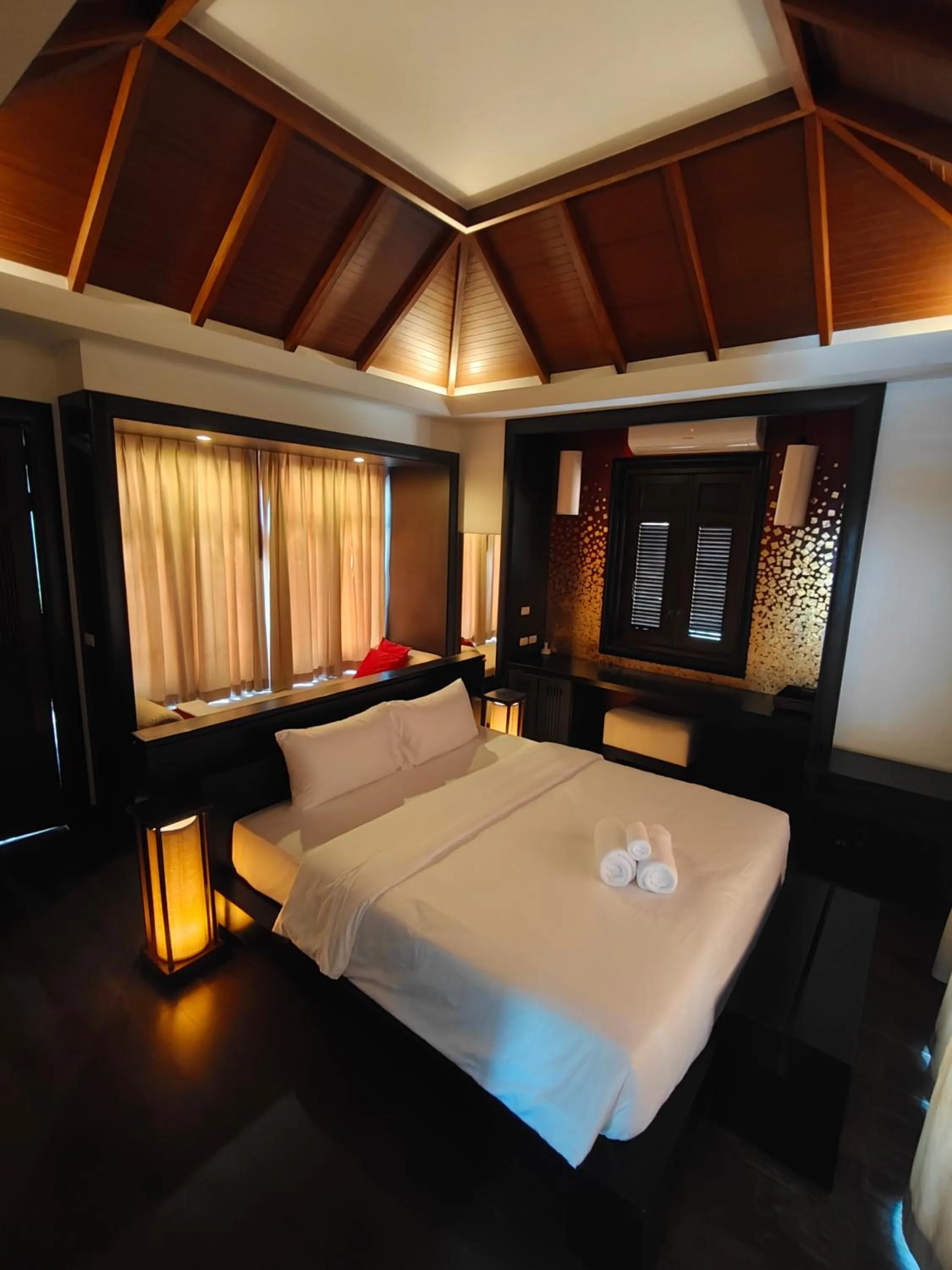 Bedroom, Bed in Bhundhari Resort & Villas Samui
