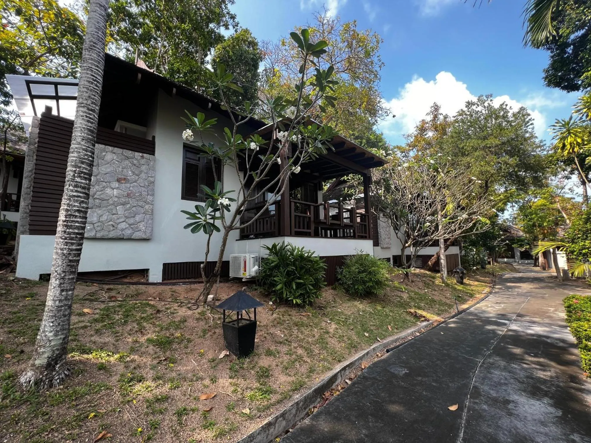 Property building in Bhundhari Resort & Villas Samui