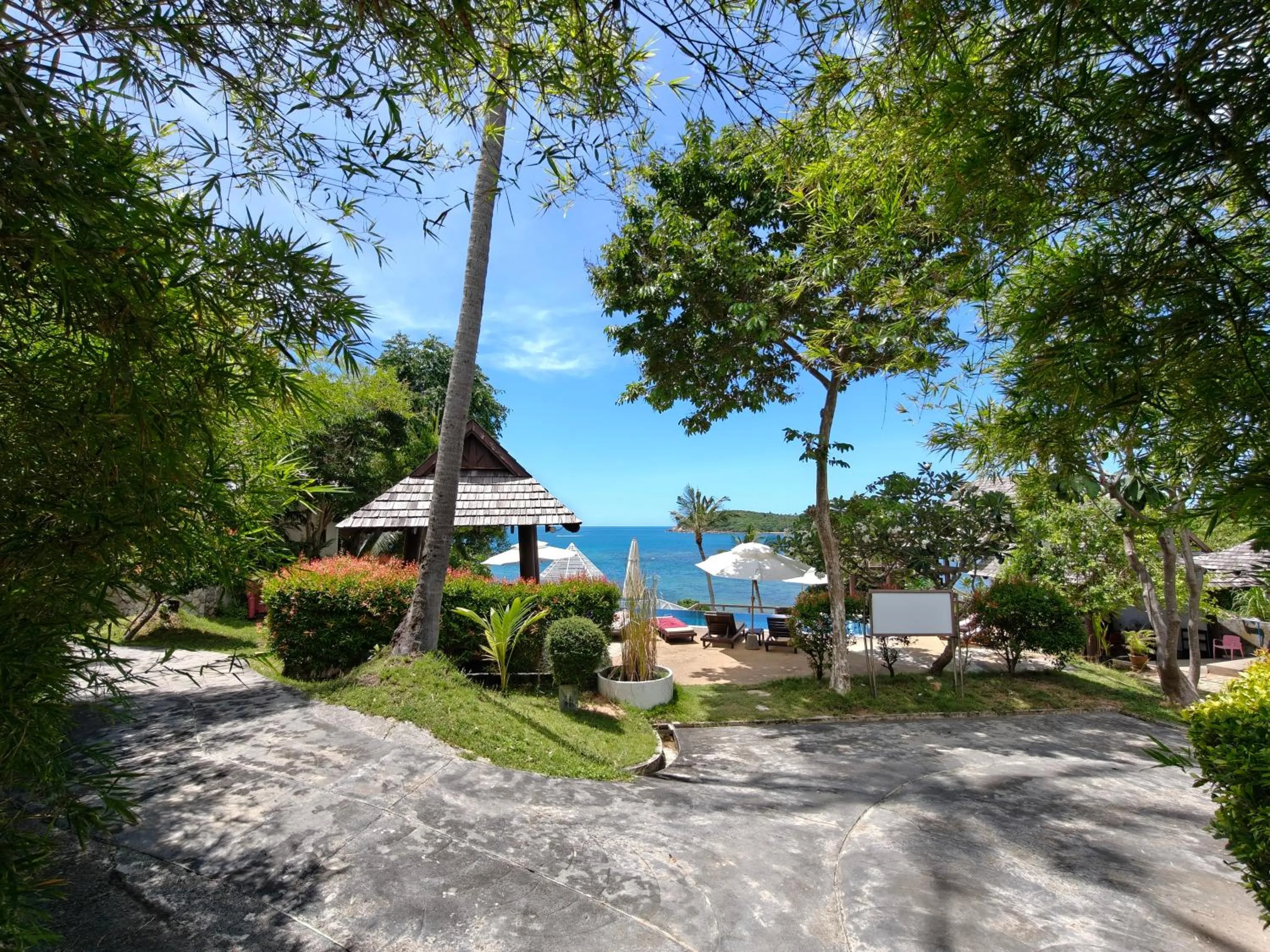 Day in Bhundhari Resort & Villas Samui