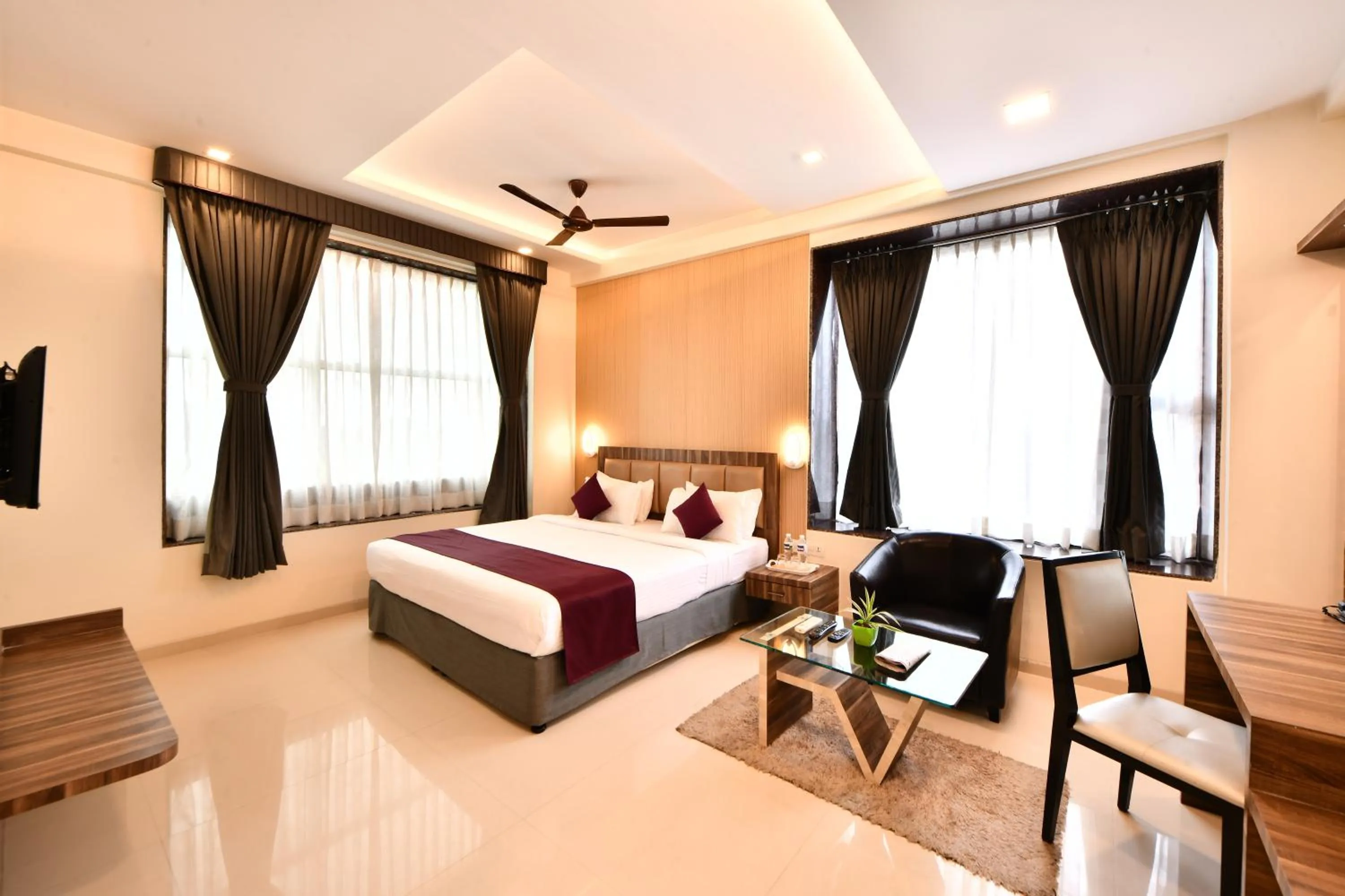 Bedroom, Bed in Click Hotel Sagar Plaza Chakan, Pune