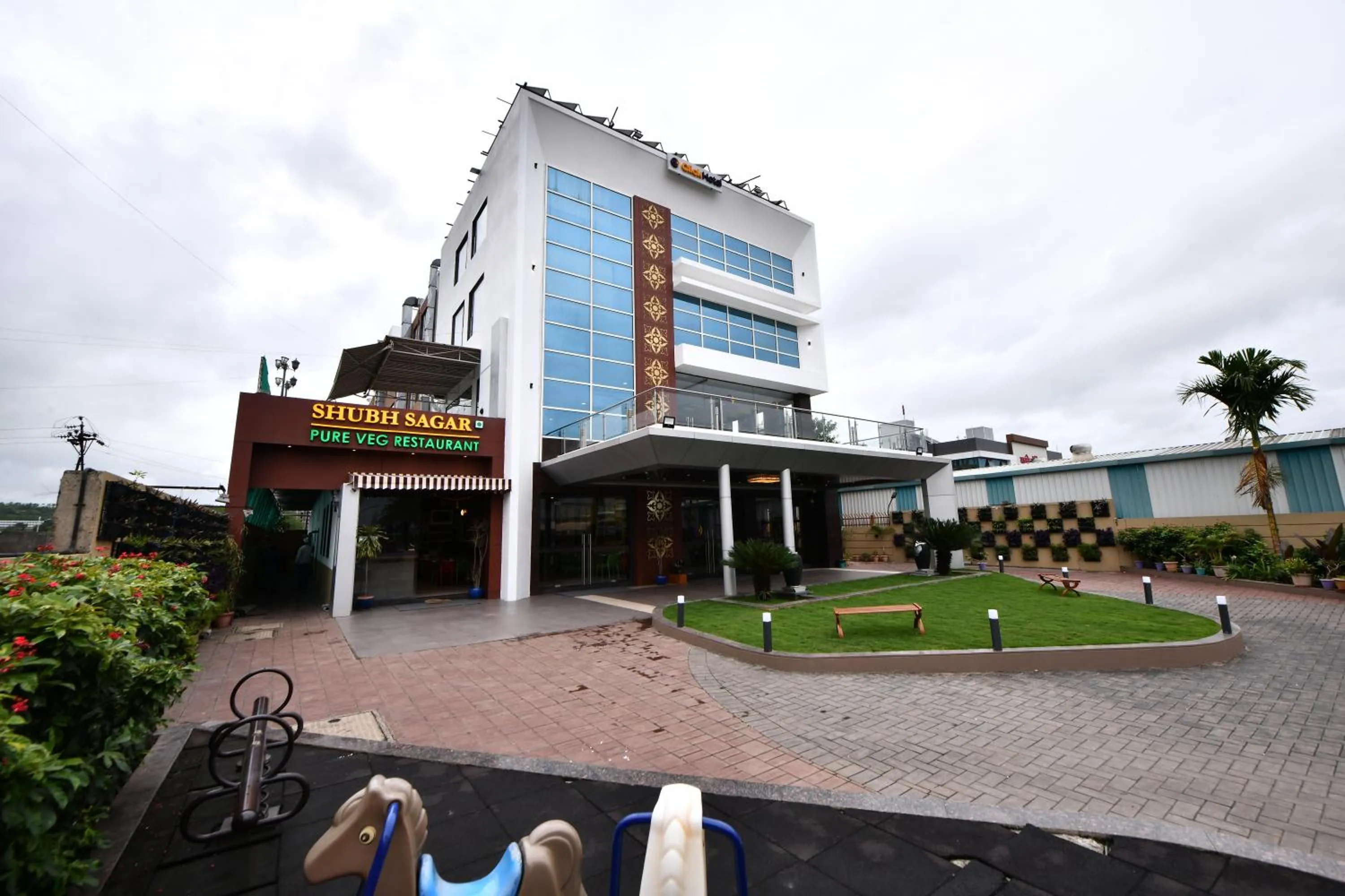 Property building in Click Hotel Sagar Plaza Chakan, Pune
