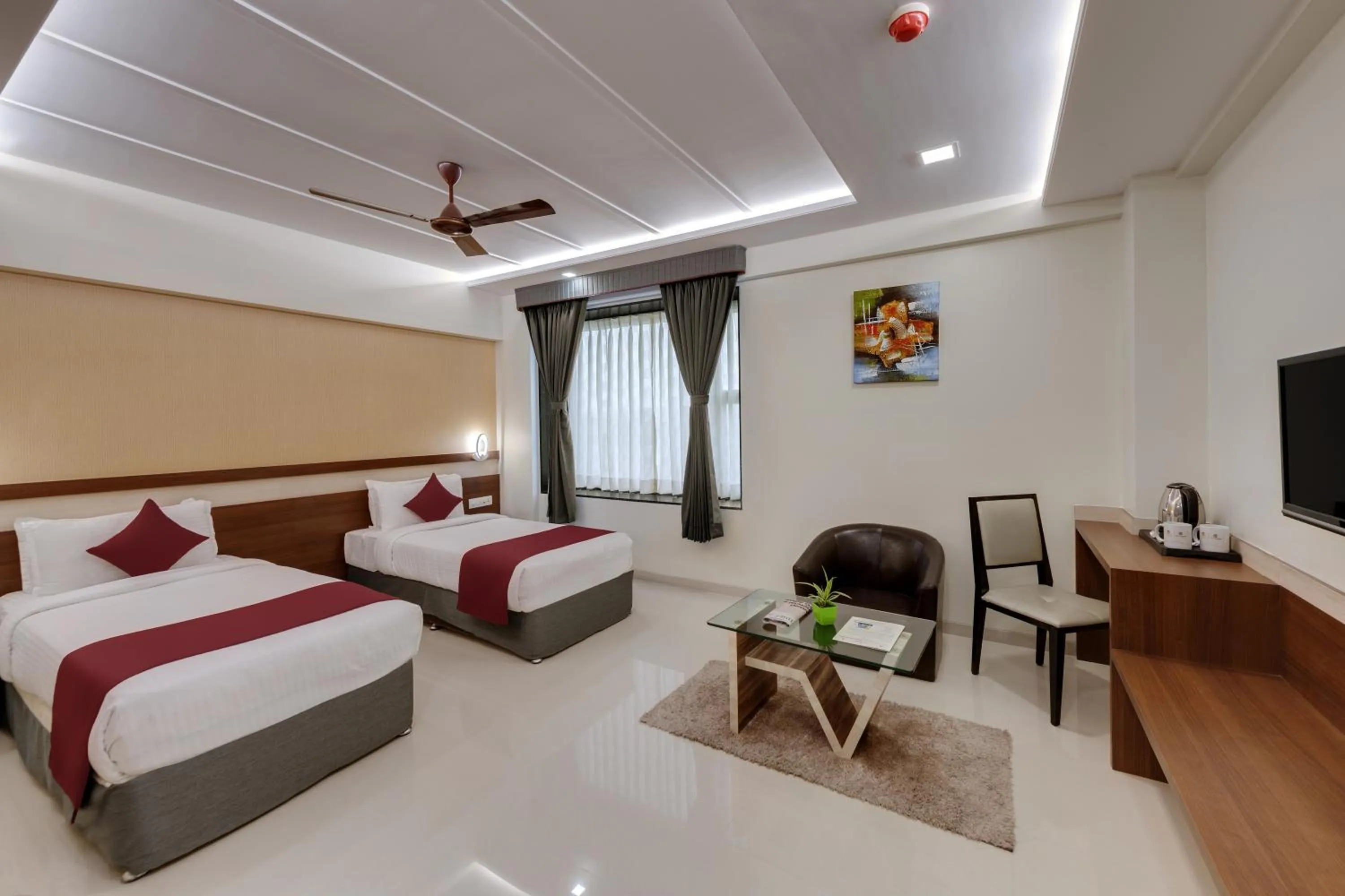 Bed in Click Hotel Sagar Plaza Chakan, Pune