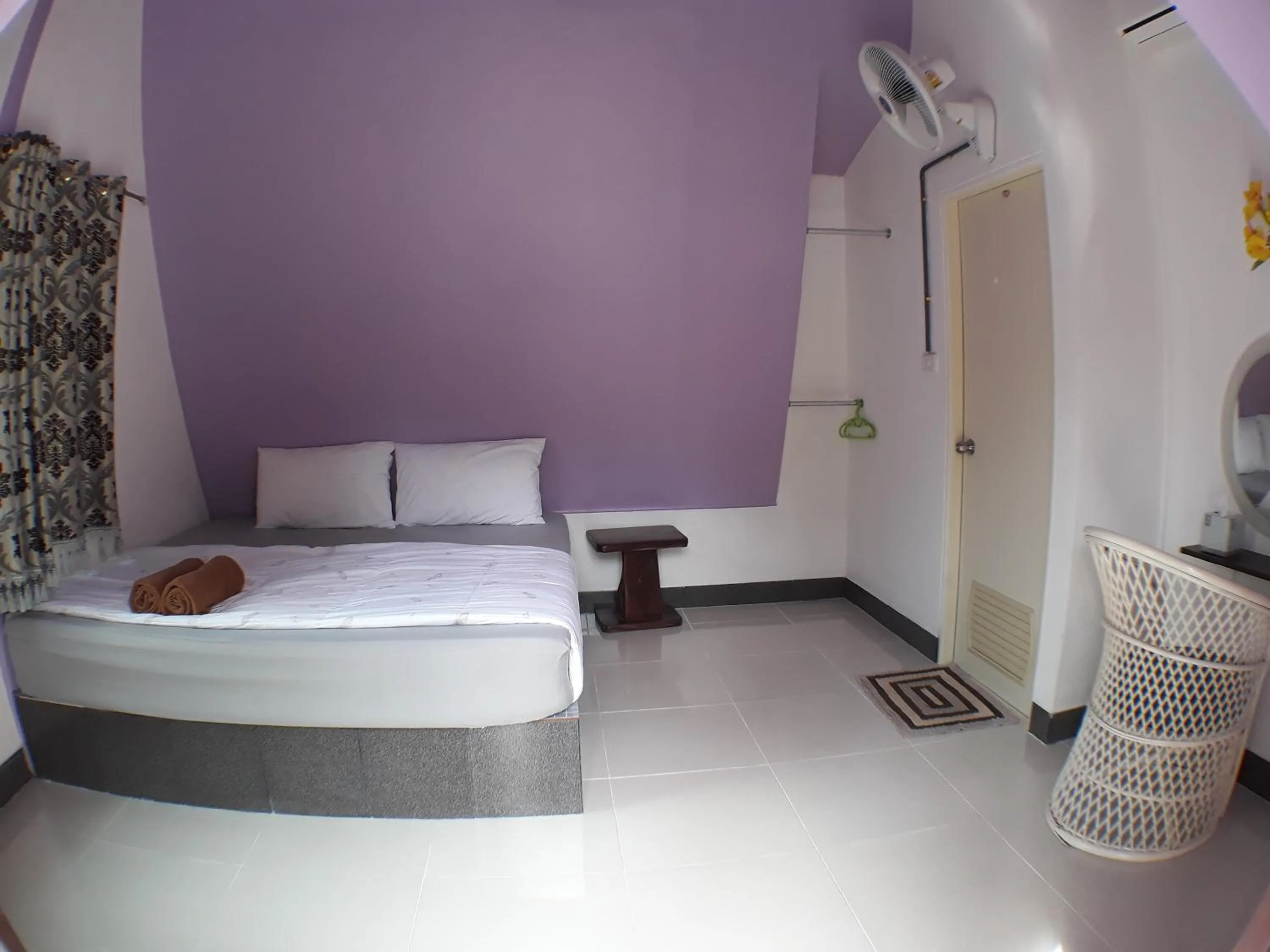 Sawan Srang Nang Kaew