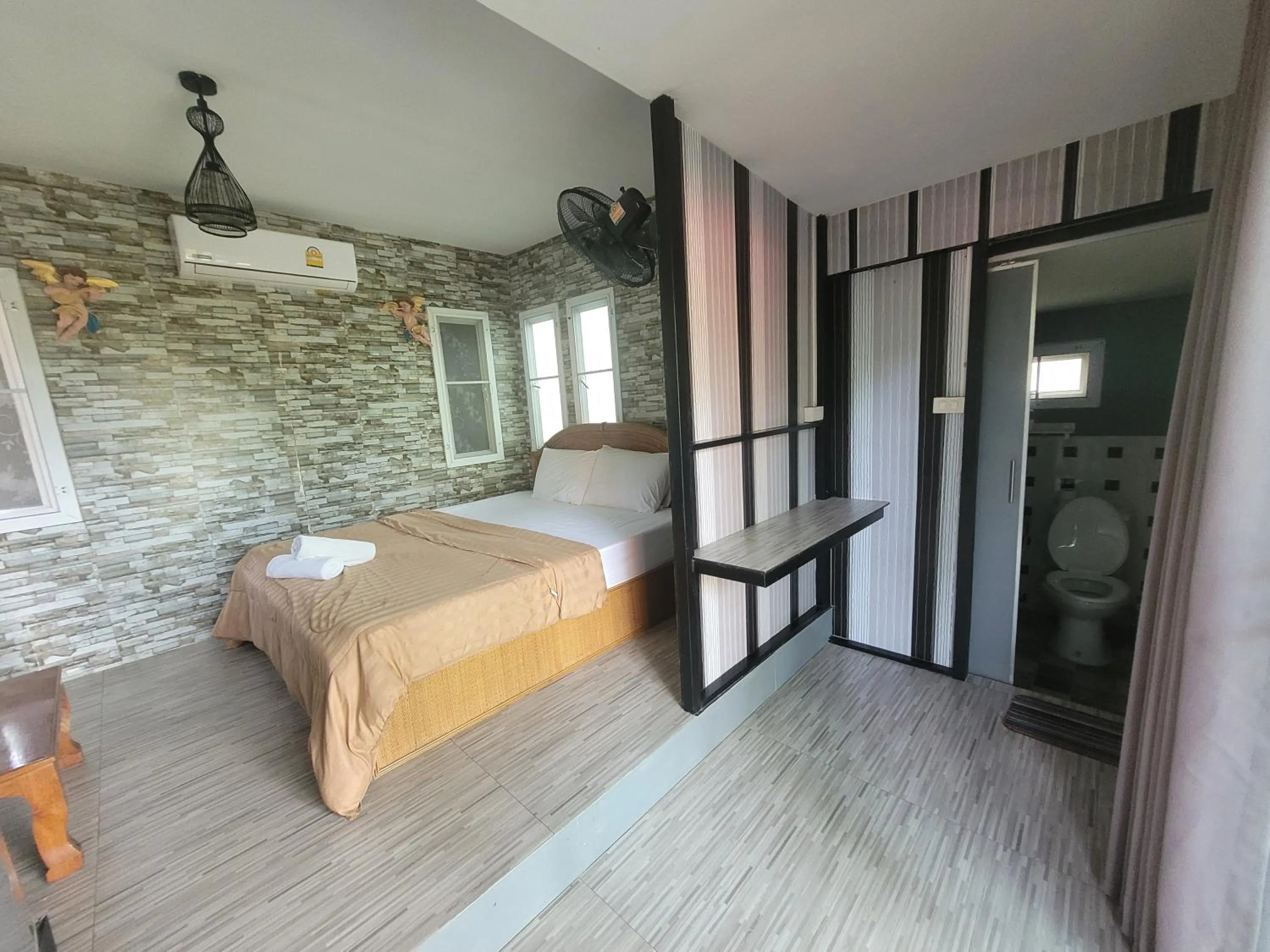 Sawan Srang Nang Kaew