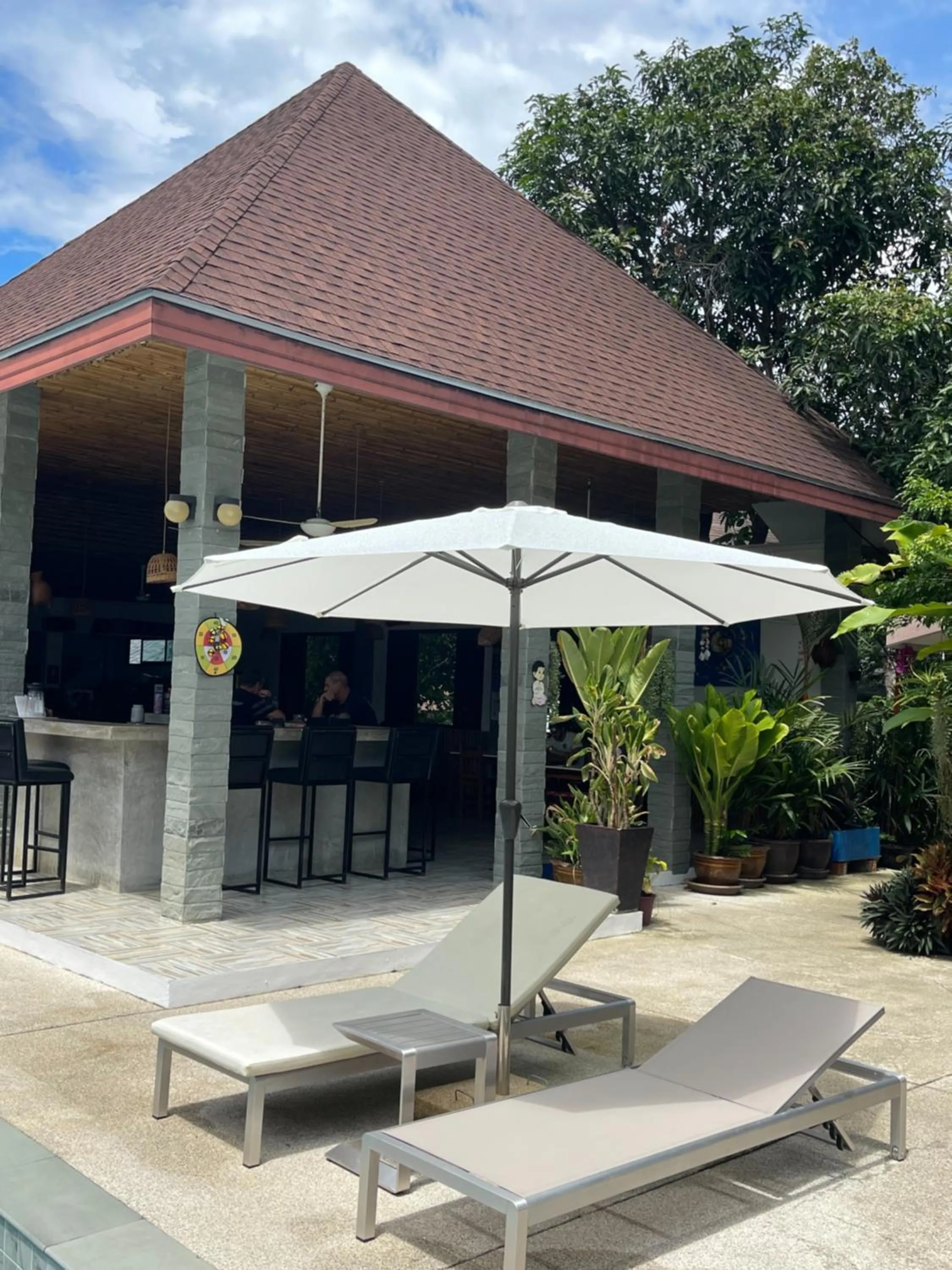 Restaurant/places to eat in Lotus Bleu Resort & Restaurant