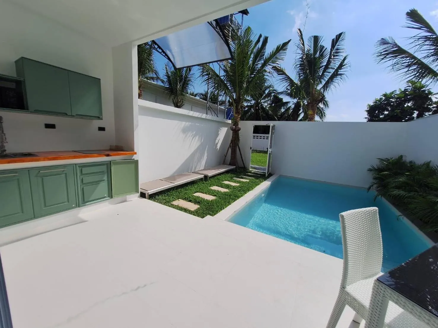 Balcony/Terrace in Lotus Bleu Resort & Restaurant