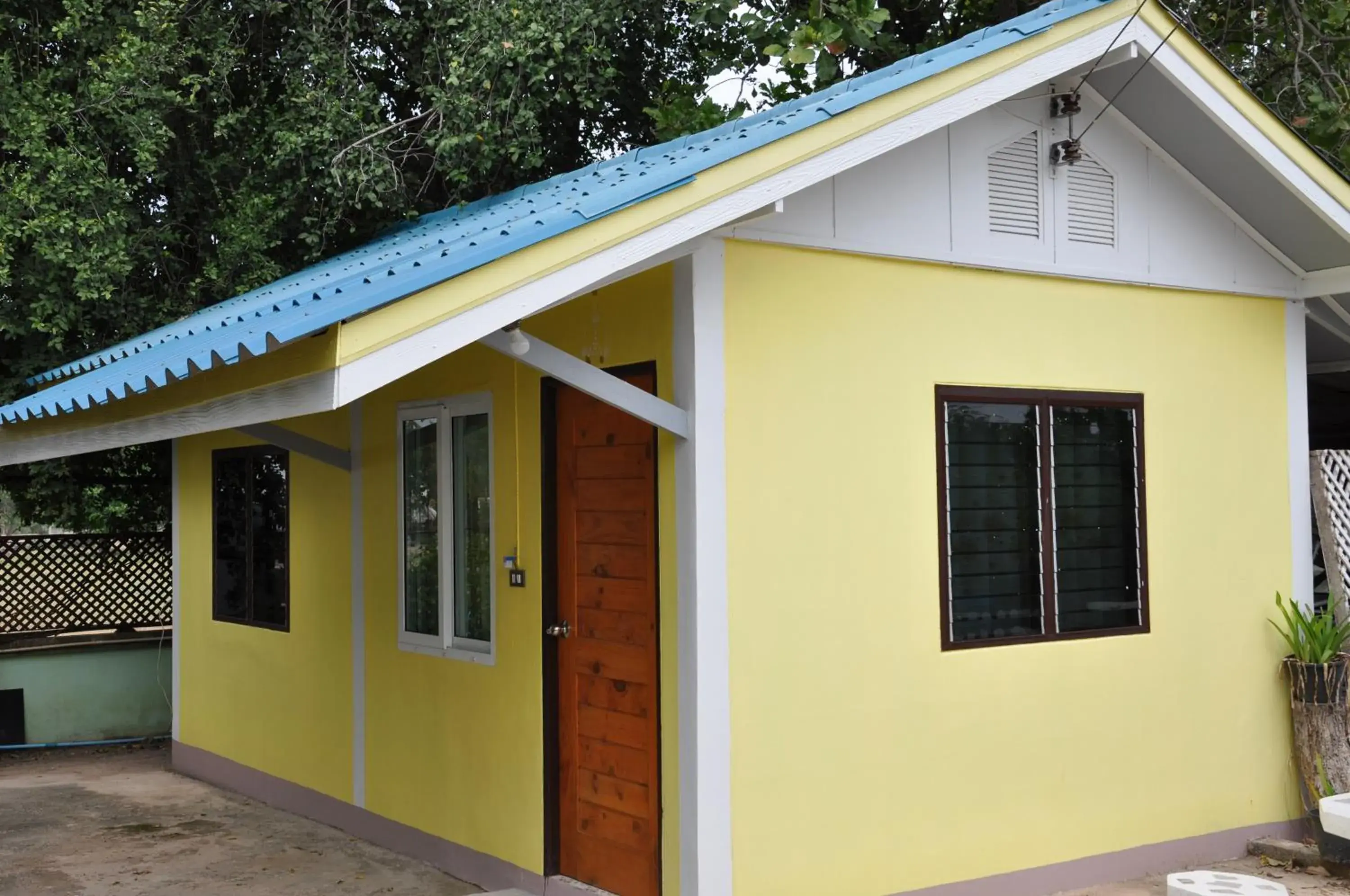 Bungalow with Garden View in Feel Good Resort Bungalow with Garden View in Feel Good Resort