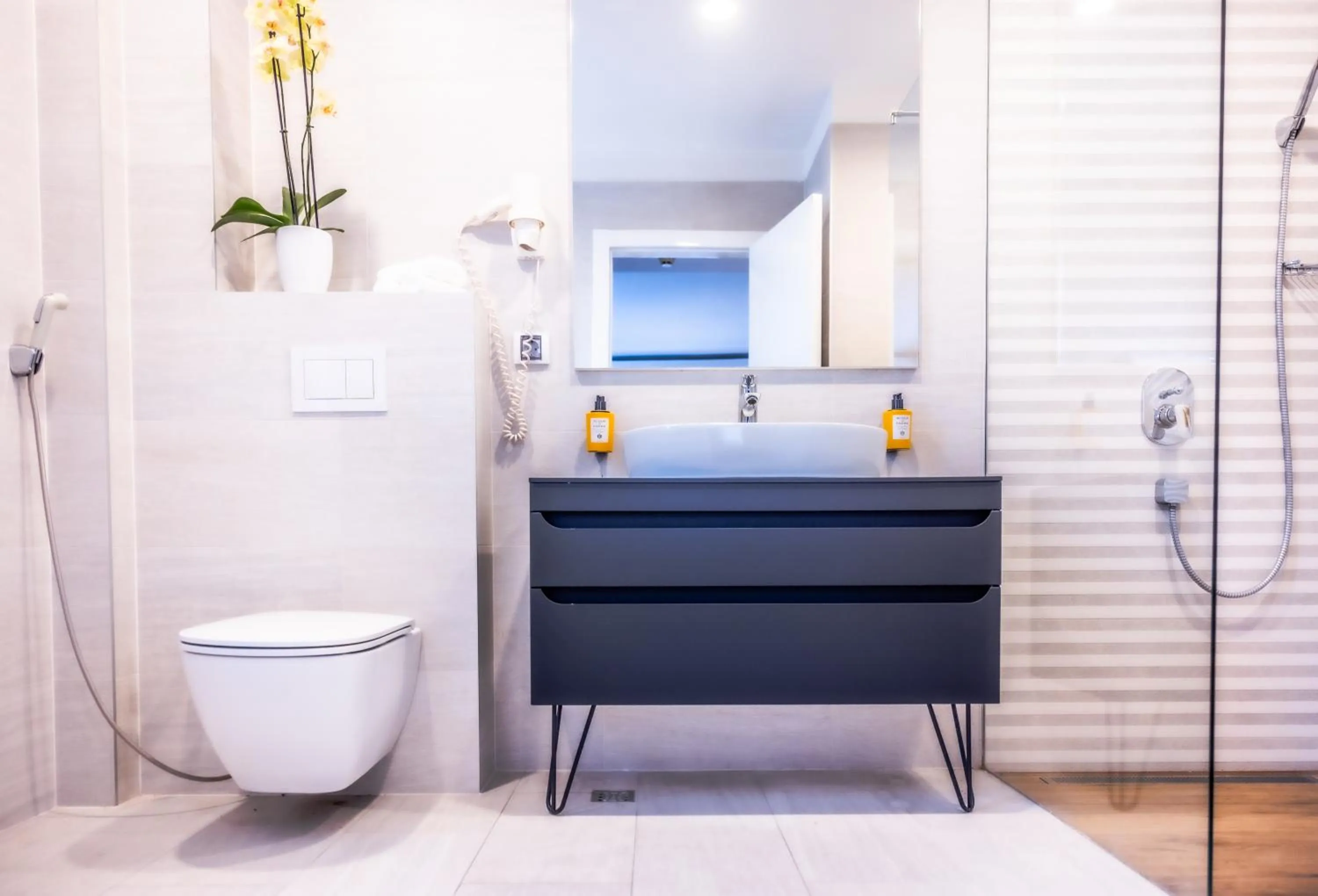 Bathroom in Apeiro City Avant-garde Hotel