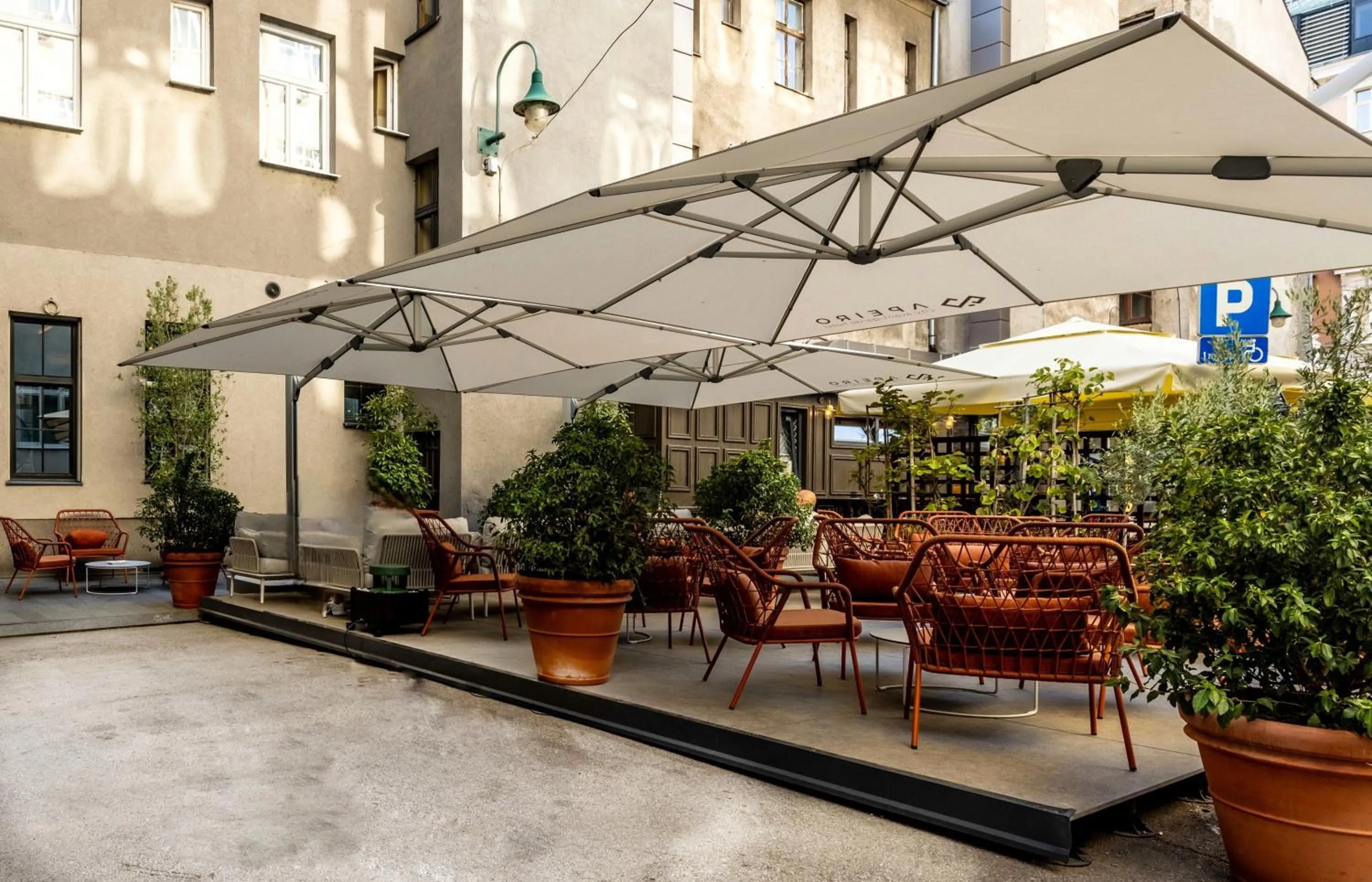 Property building in Apeiro City Avant-garde Hotel