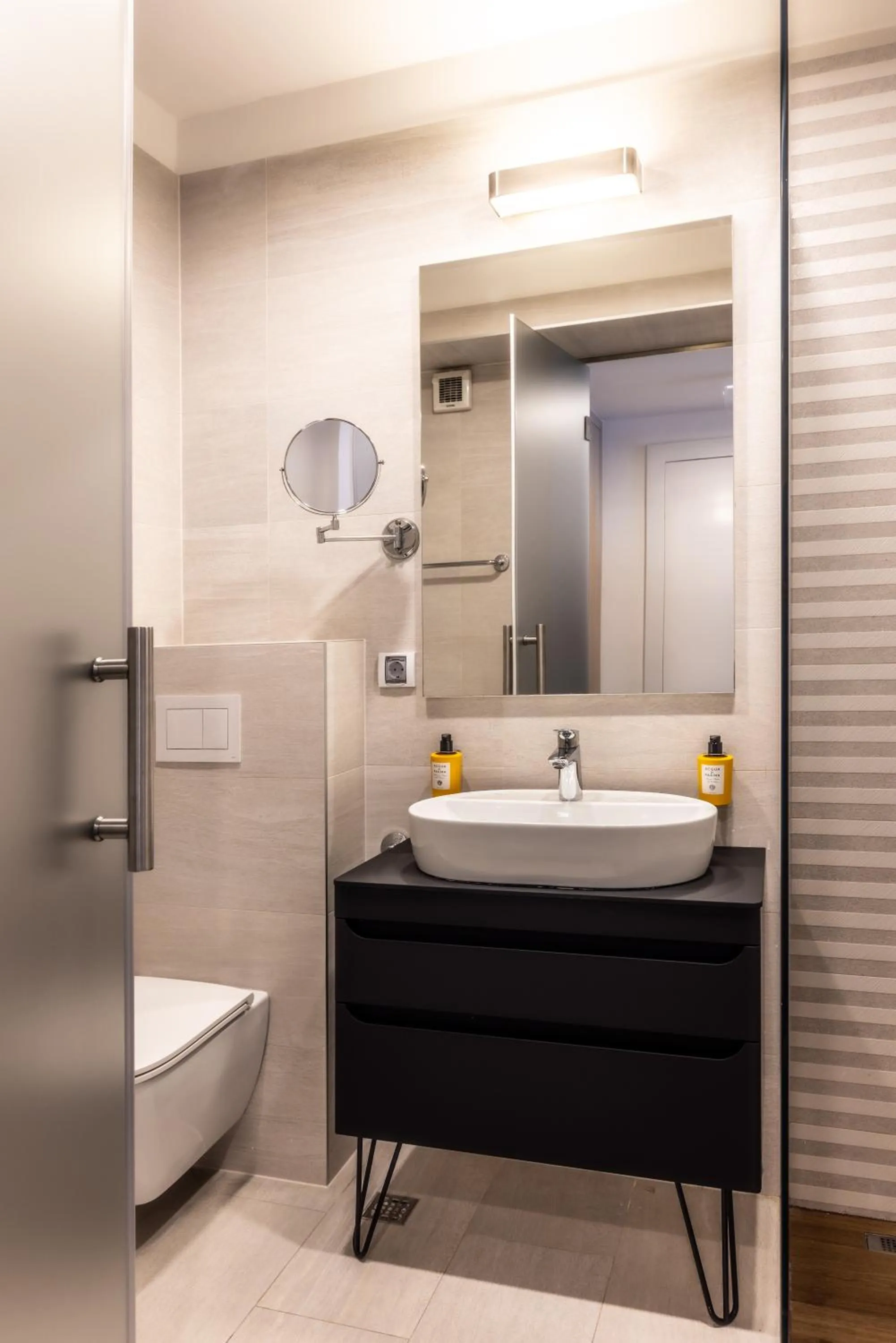 Bathroom in Apeiro City Avant-garde Hotel