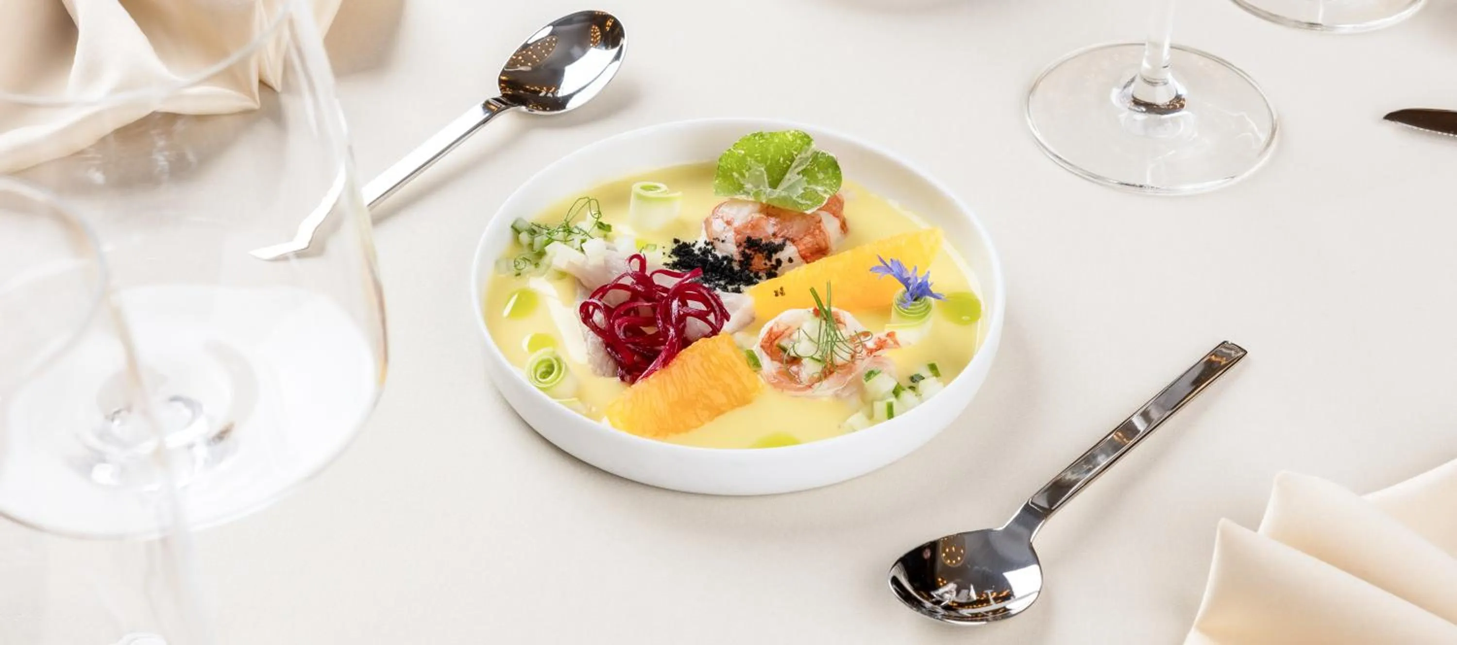 Food and drinks in Apeiro City Avant-garde Hotel